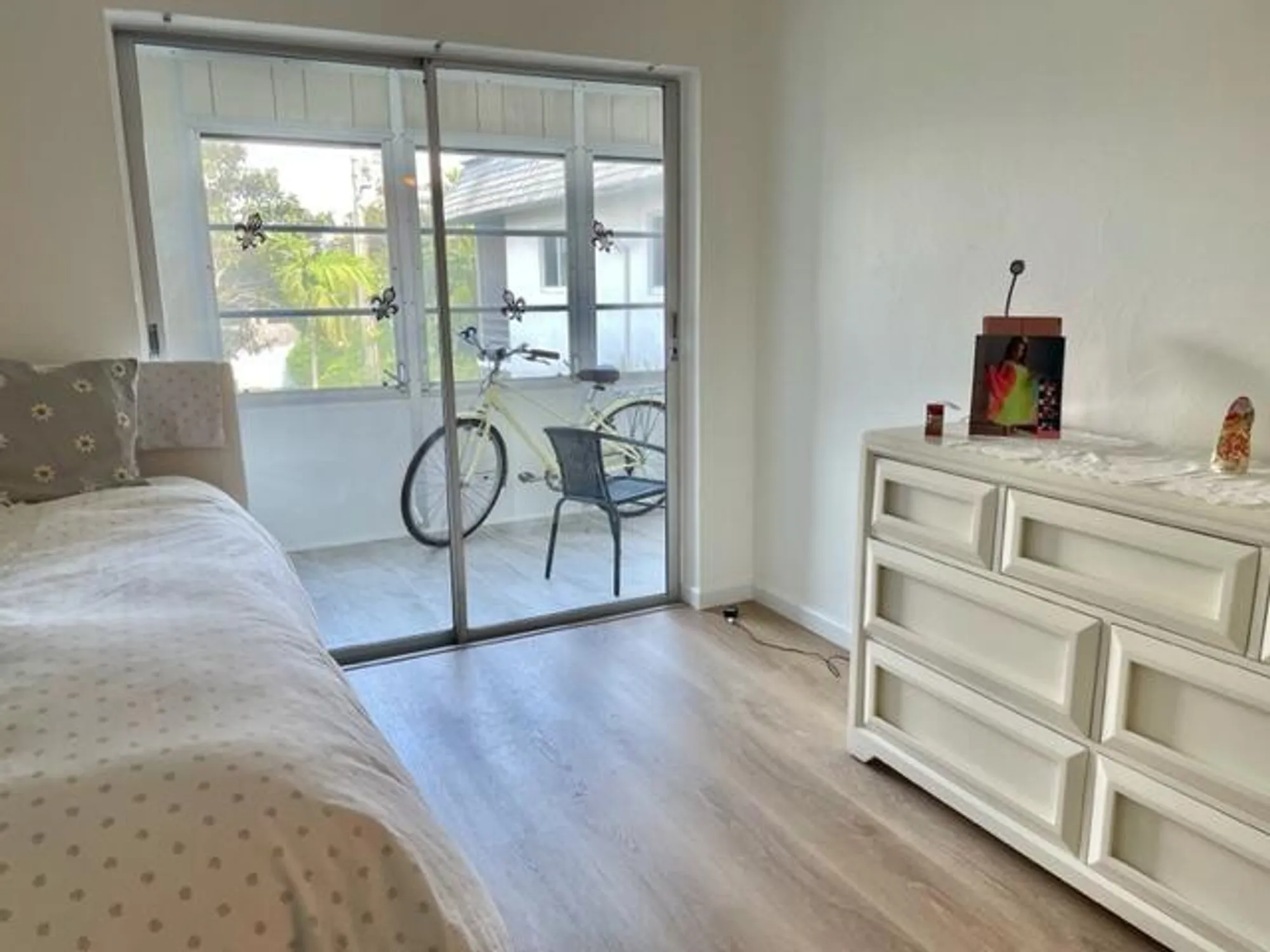 Property Slideshow image 23 of 36 | 2840 cynthia ln apt 202, Lake Worth Beach, FL, 33461