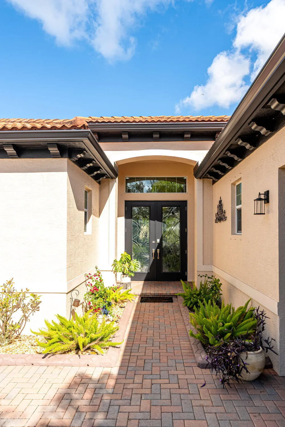 Property Slideshow image 11 of 73 | 11357 sw hillcrest cir, Port Saint Lucie, FL, 34987