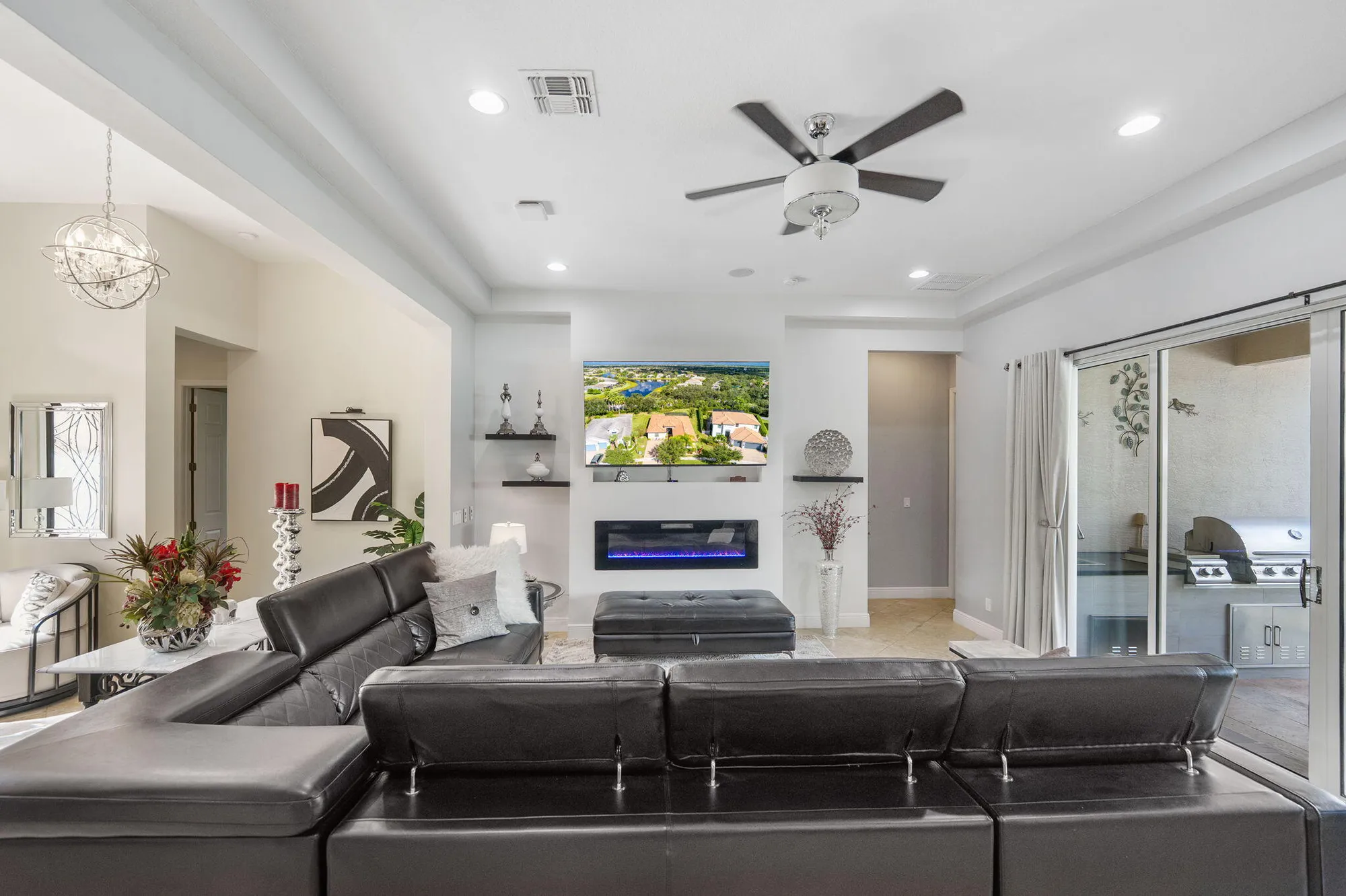 Property Slideshow image 14 of 73 | 11357 sw hillcrest cir, Port Saint Lucie, FL, 34987