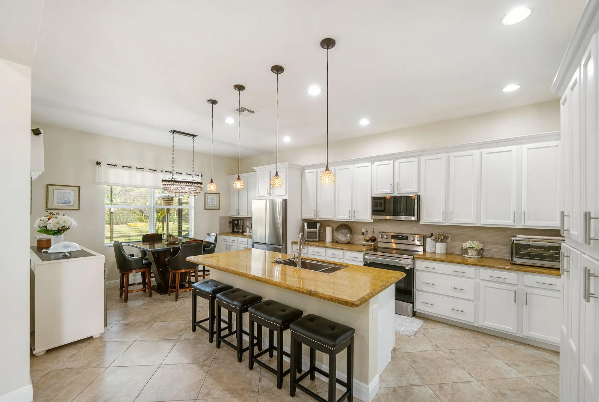Property Slideshow image 20 of 73 | 11357 sw hillcrest cir, Port Saint Lucie, FL, 34987