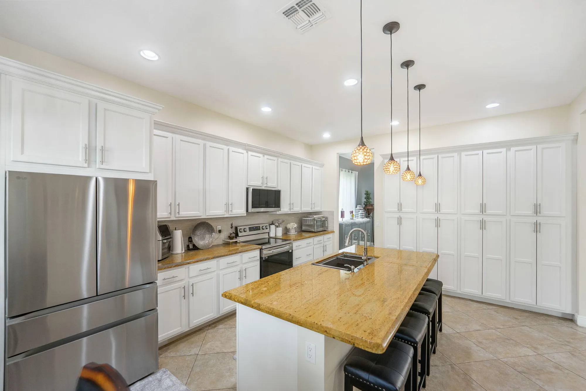 Property Slideshow image 24 of 73 | 11357 sw hillcrest cir, Port Saint Lucie, FL, 34987