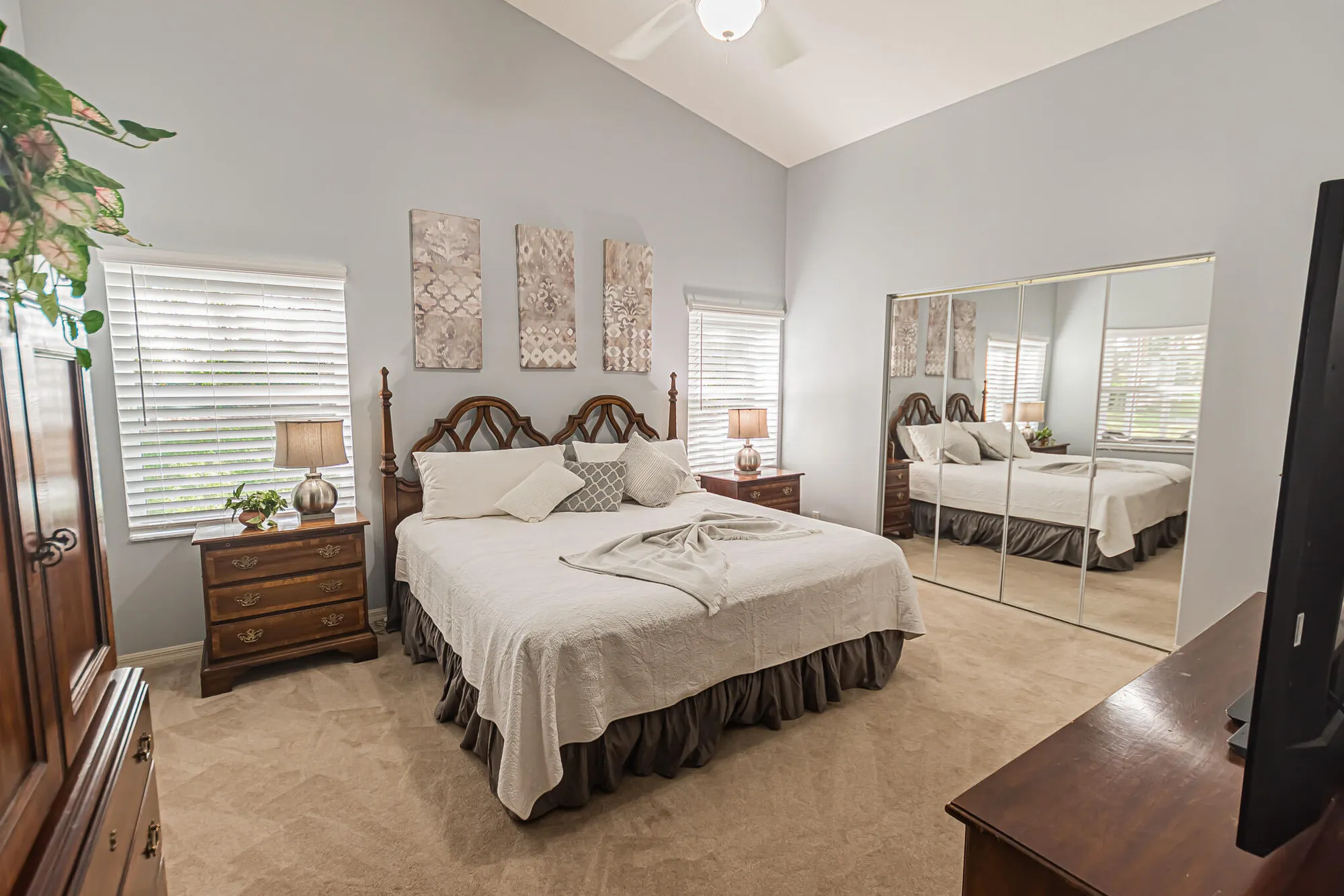 Property Slideshow image 8 of 34 | 439 nw lismore ln, Port Saint Lucie, FL, 34986