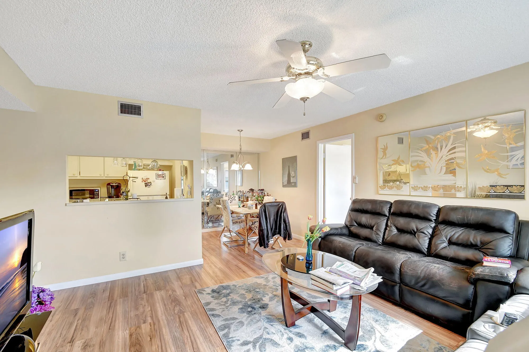Property Slideshow image 6 of 21 | 7166 golf colony ct 203, Lake Worth, FL, 33467
