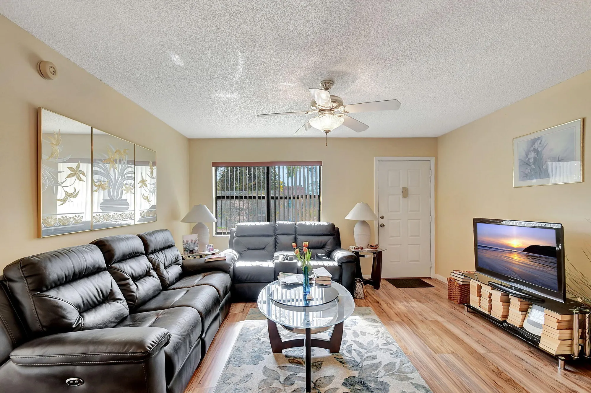 Property Slideshow image 8 of 21 | 7166 golf colony ct 203, Lake Worth, FL, 33467