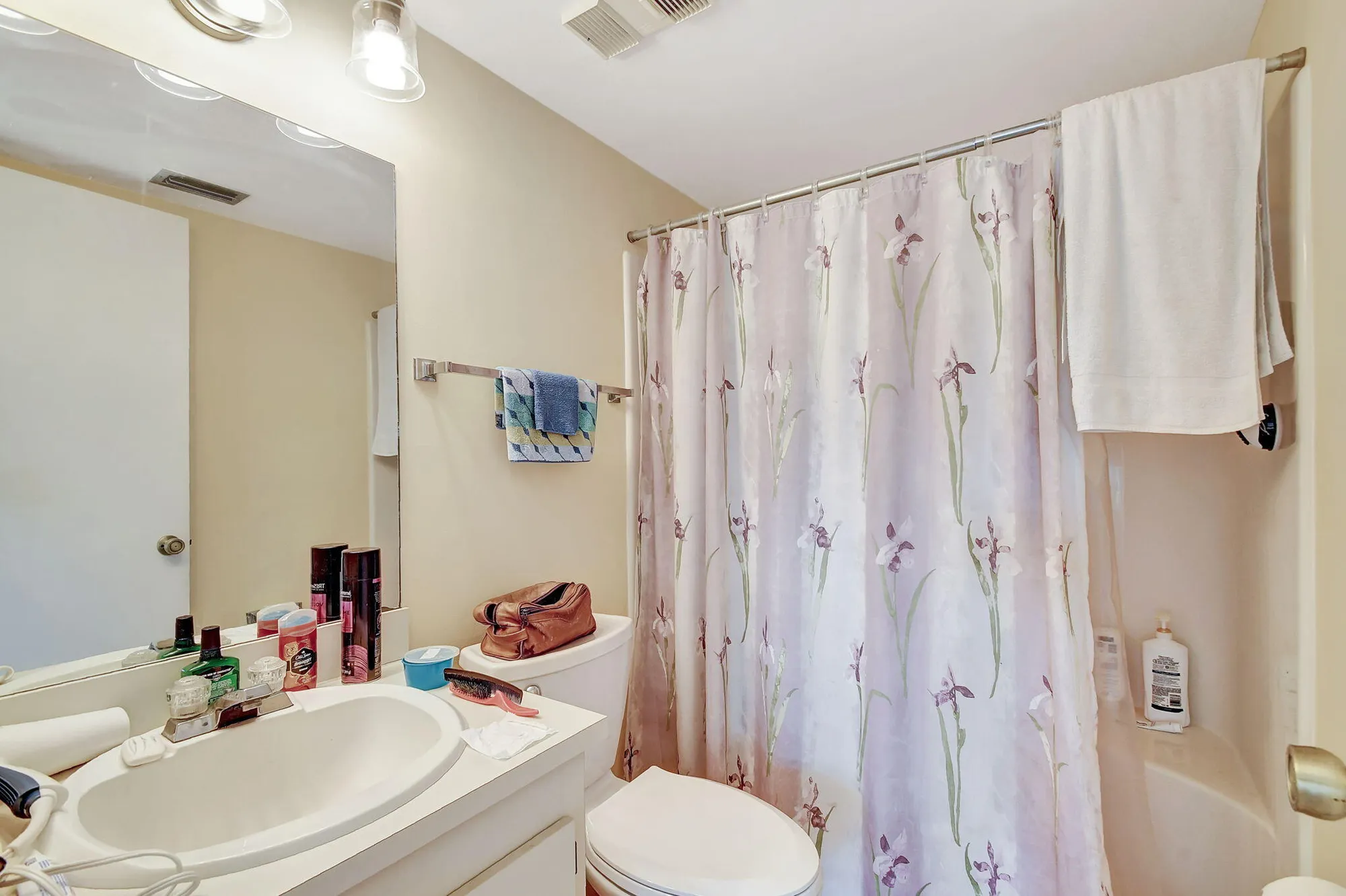 Property Slideshow image 17 of 21 | 7166 golf colony ct 203, Lake Worth, FL, 33467