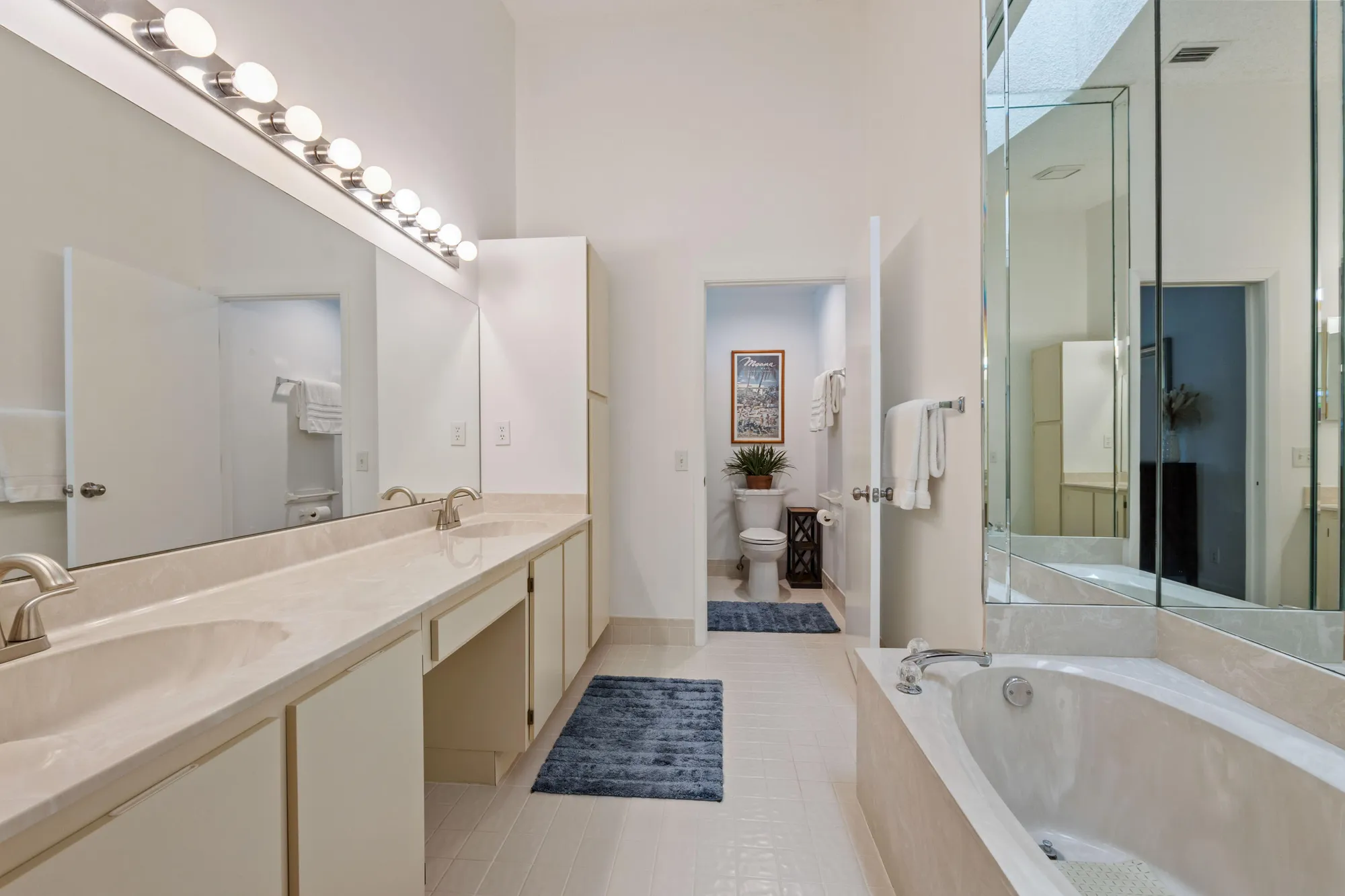 Property Slideshow image 23 of 43 | 4680 catamaran cir, Boynton Beach, FL, 33436