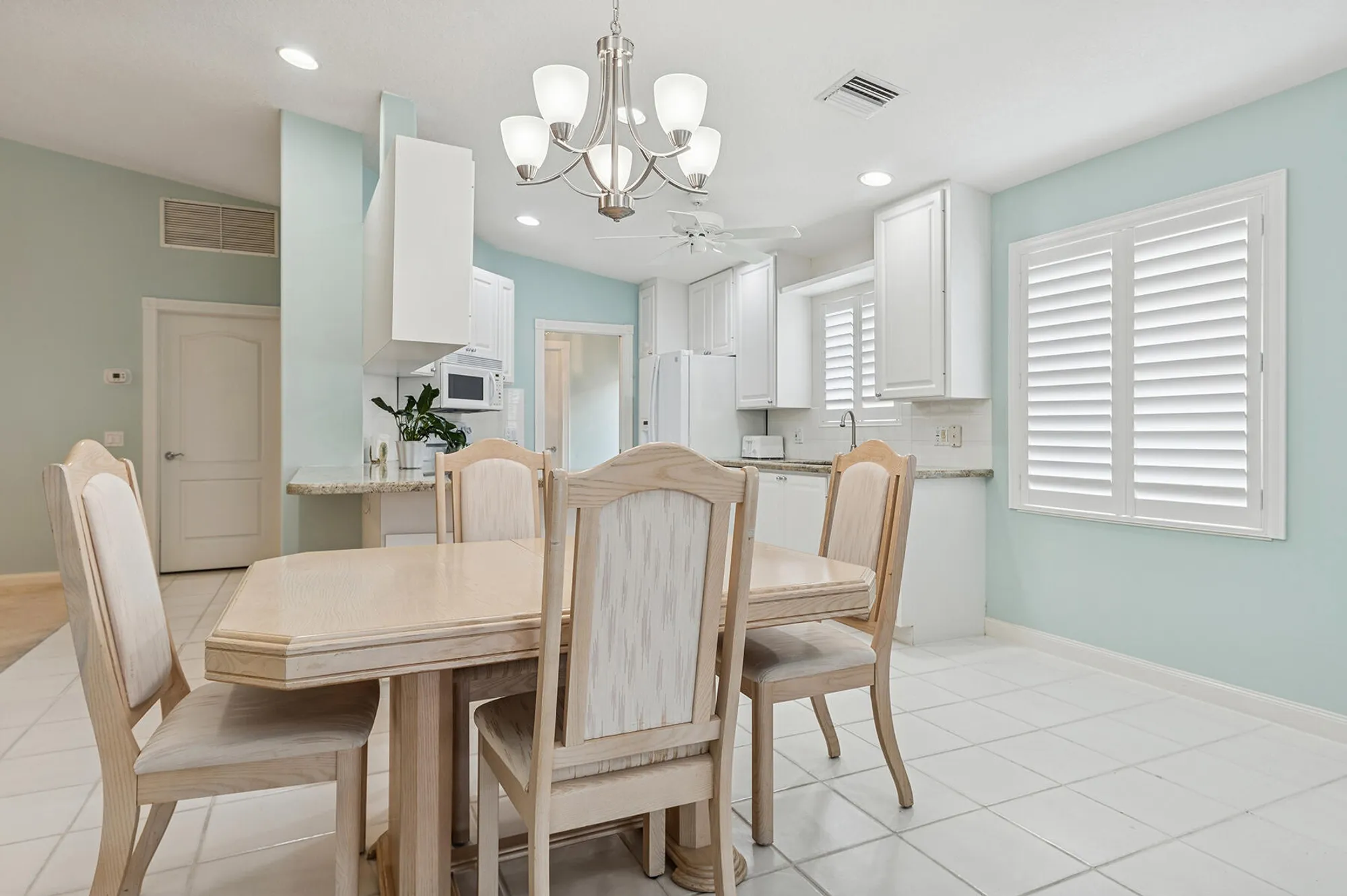 Property Slideshow image 7 of 42 | 7108 gila ln, West Palm Beach, FL, 33411