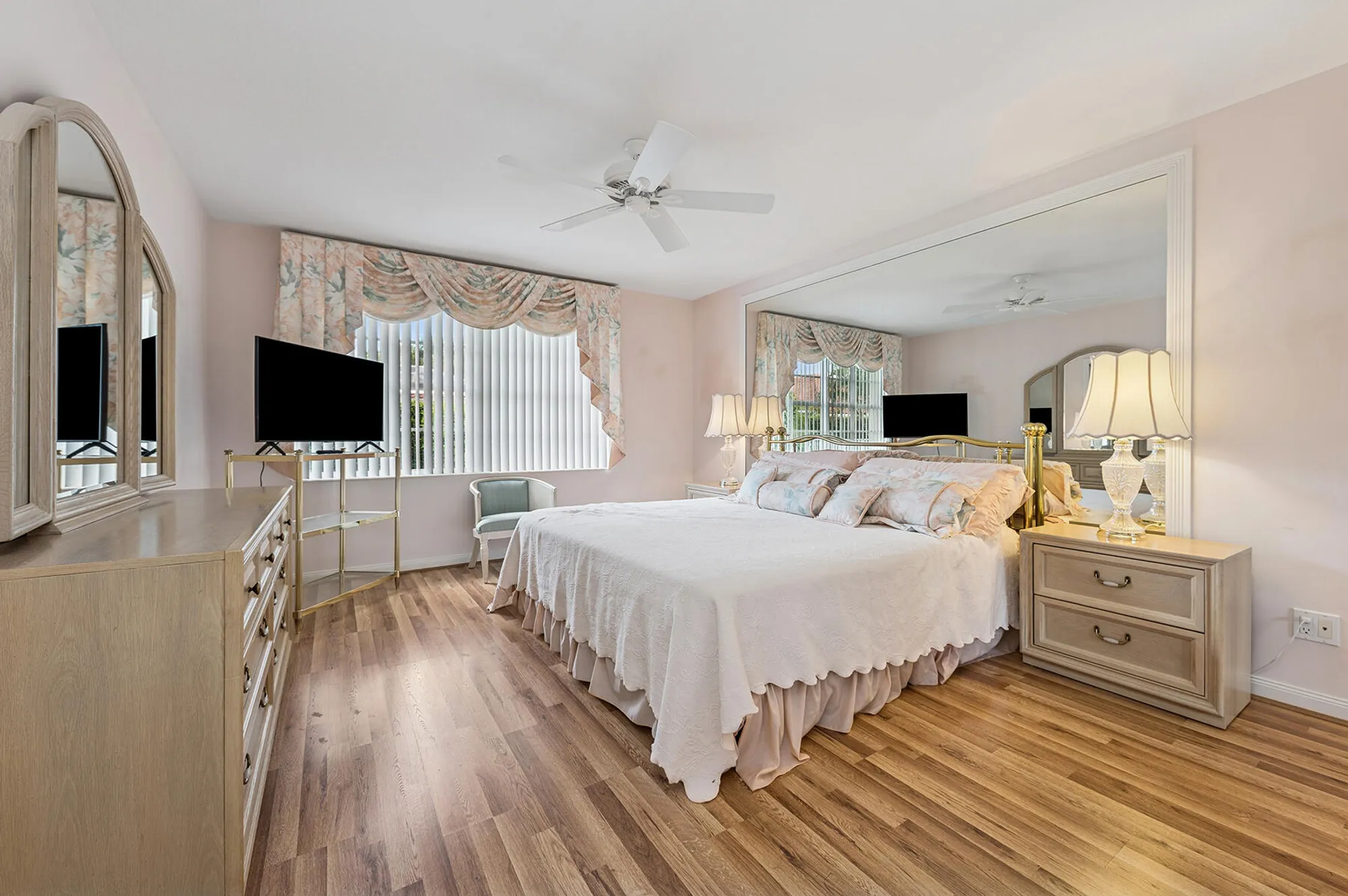 Property Slideshow image 11 of 42 | 7108 gila ln, West Palm Beach, FL, 33411