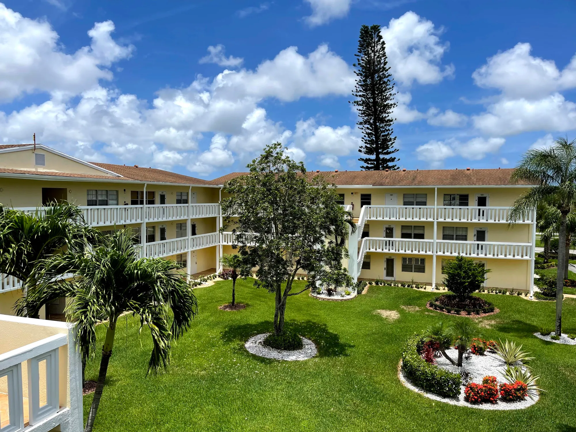 Property Slideshow image 20 of 23 | 198 dorset e unit e, Boca Raton, FL, 33434