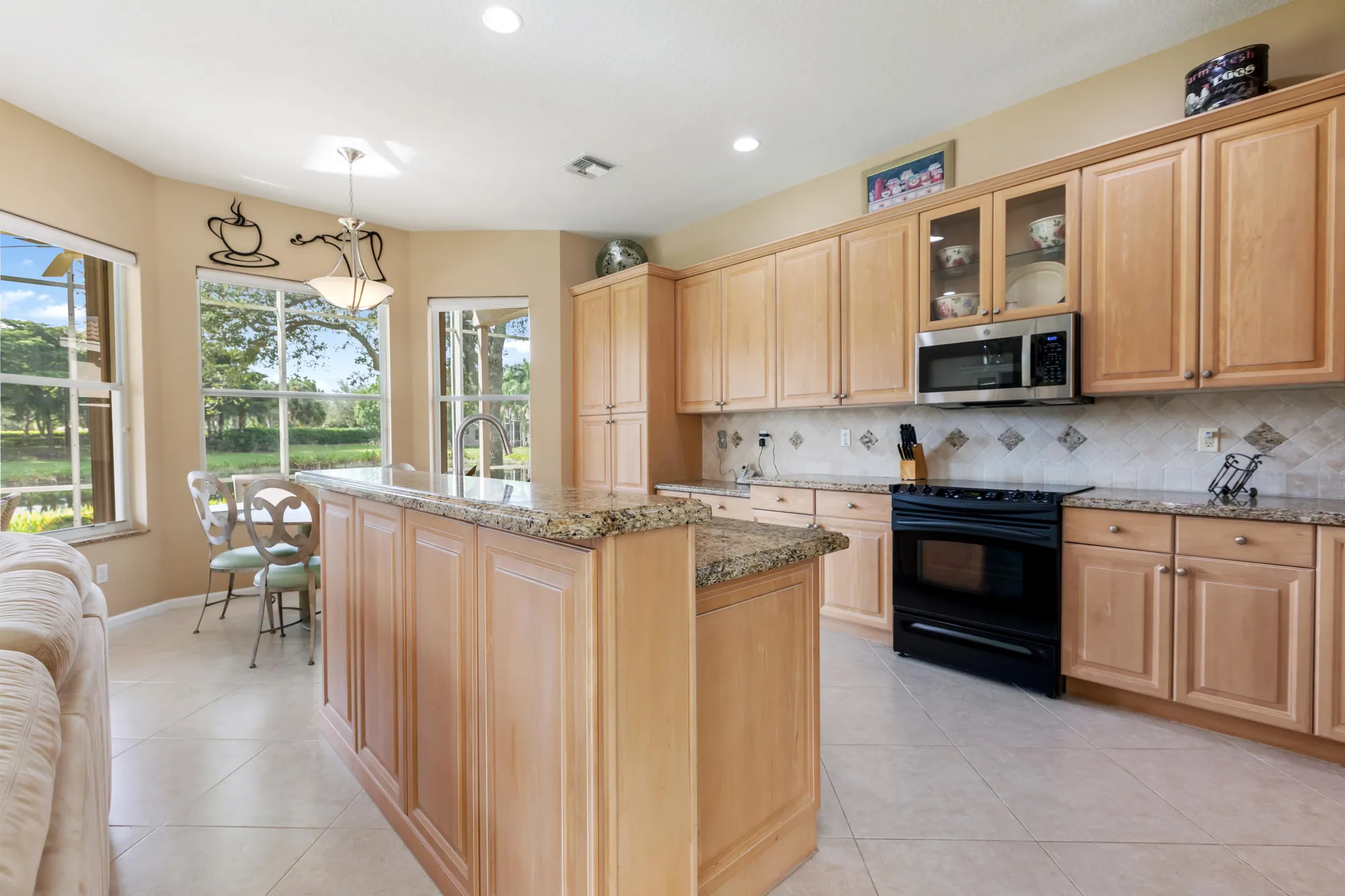 Property Slideshow image 14 of 36 | 8806 laguna royale pts, Lake Worth, FL, 33467