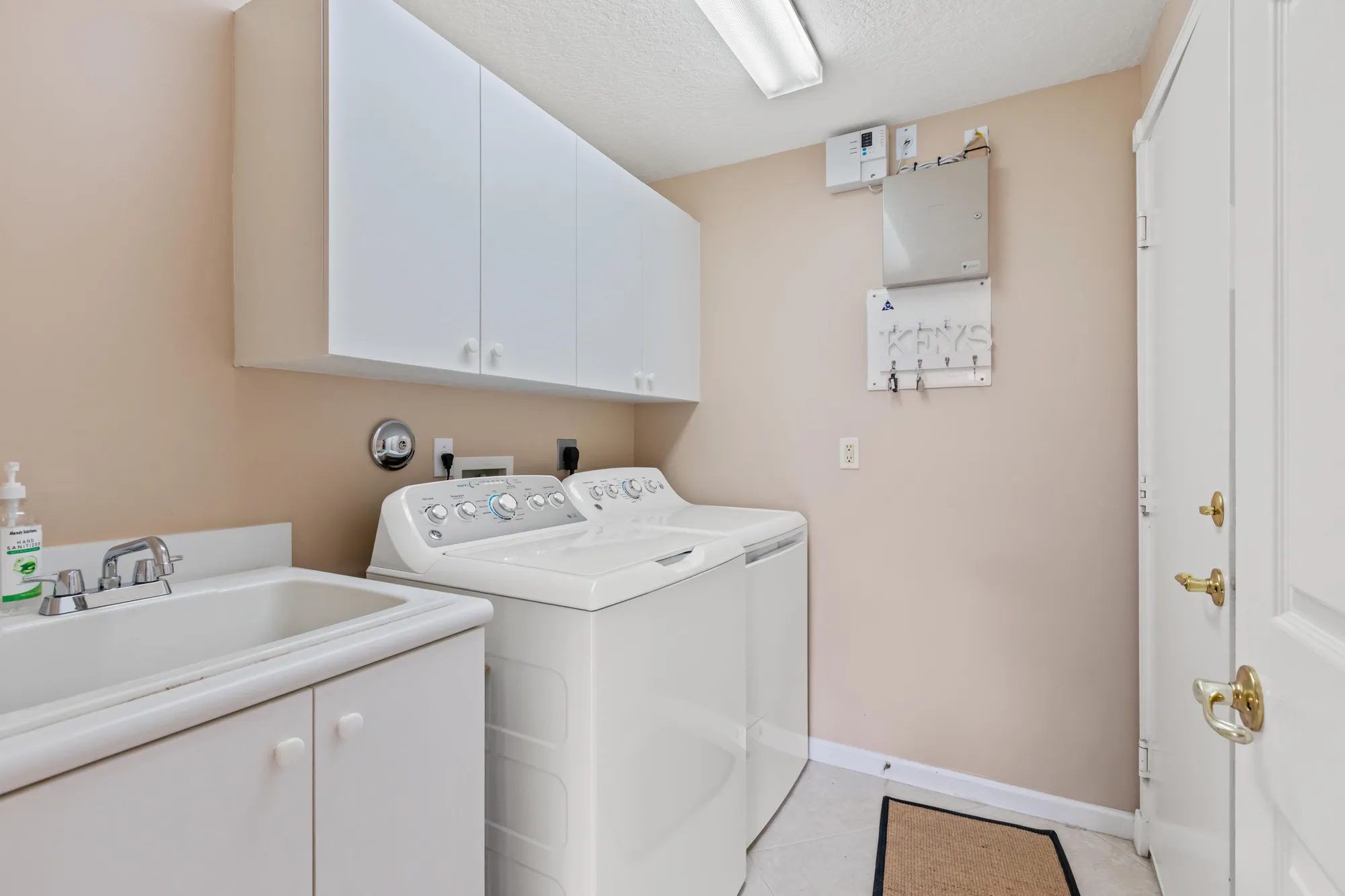 Property Slideshow image 25 of 36 | 8806 laguna royale pts, Lake Worth, FL, 33467
