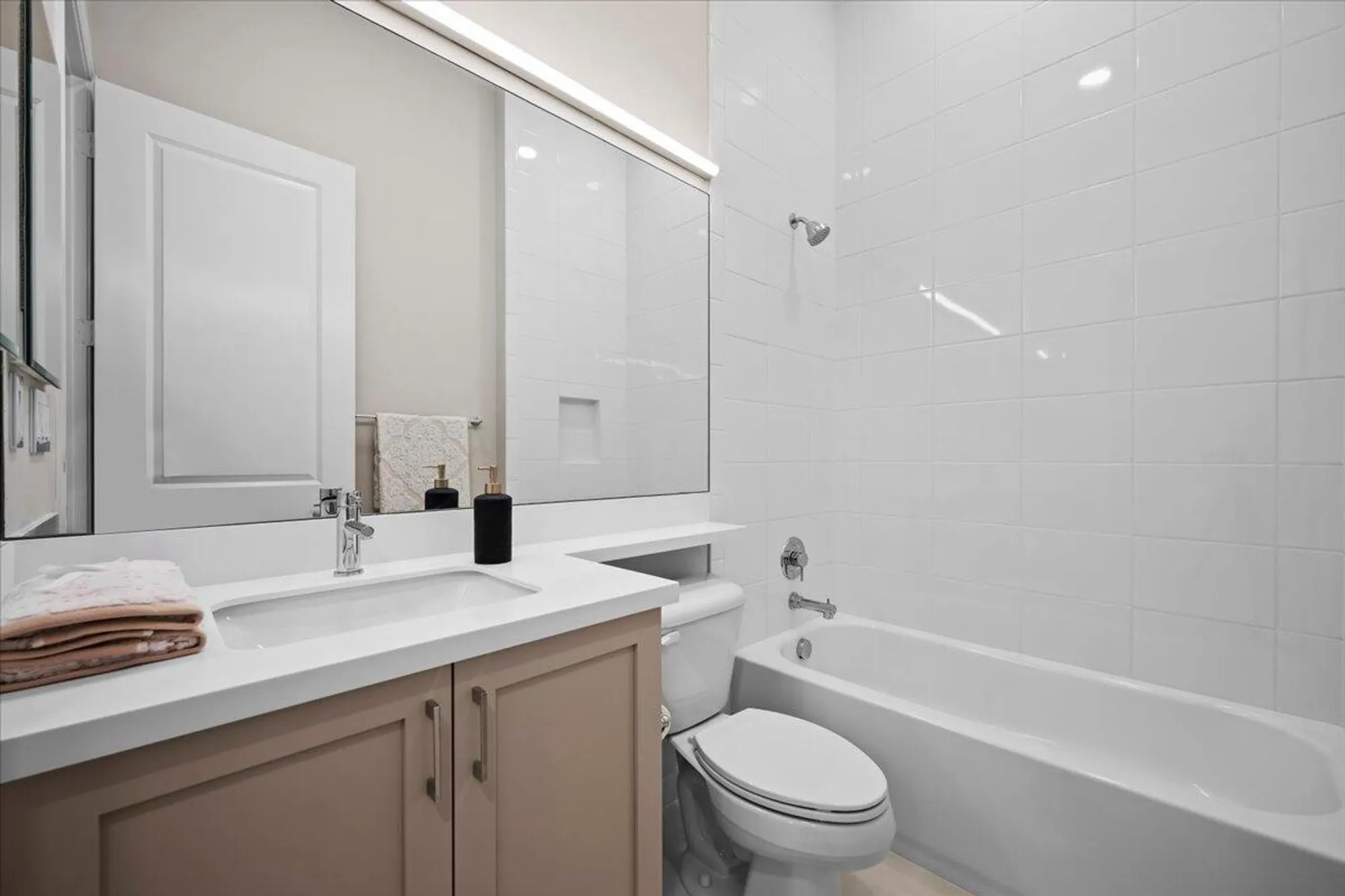 Property Slideshow image 19 of 27 | 9858 pecorino isle, Boynton Beach, FL, 33473