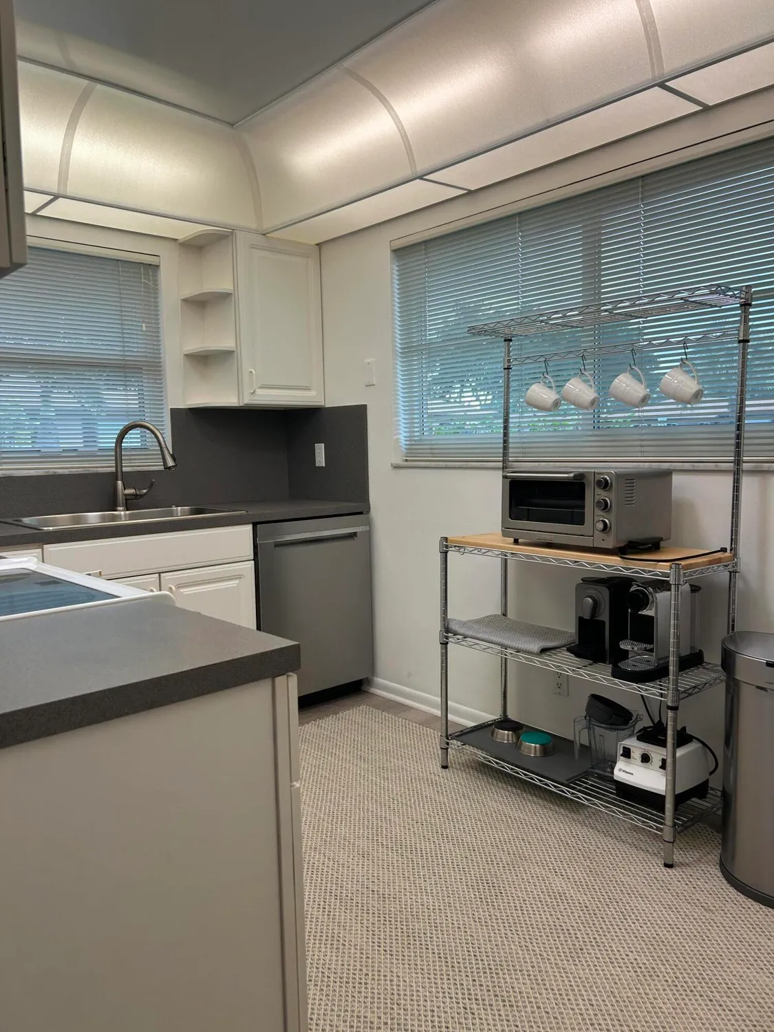 Property Slideshow image 8 of 28 | 715 whippoorwill ln, Delray Beach, FL, 33445