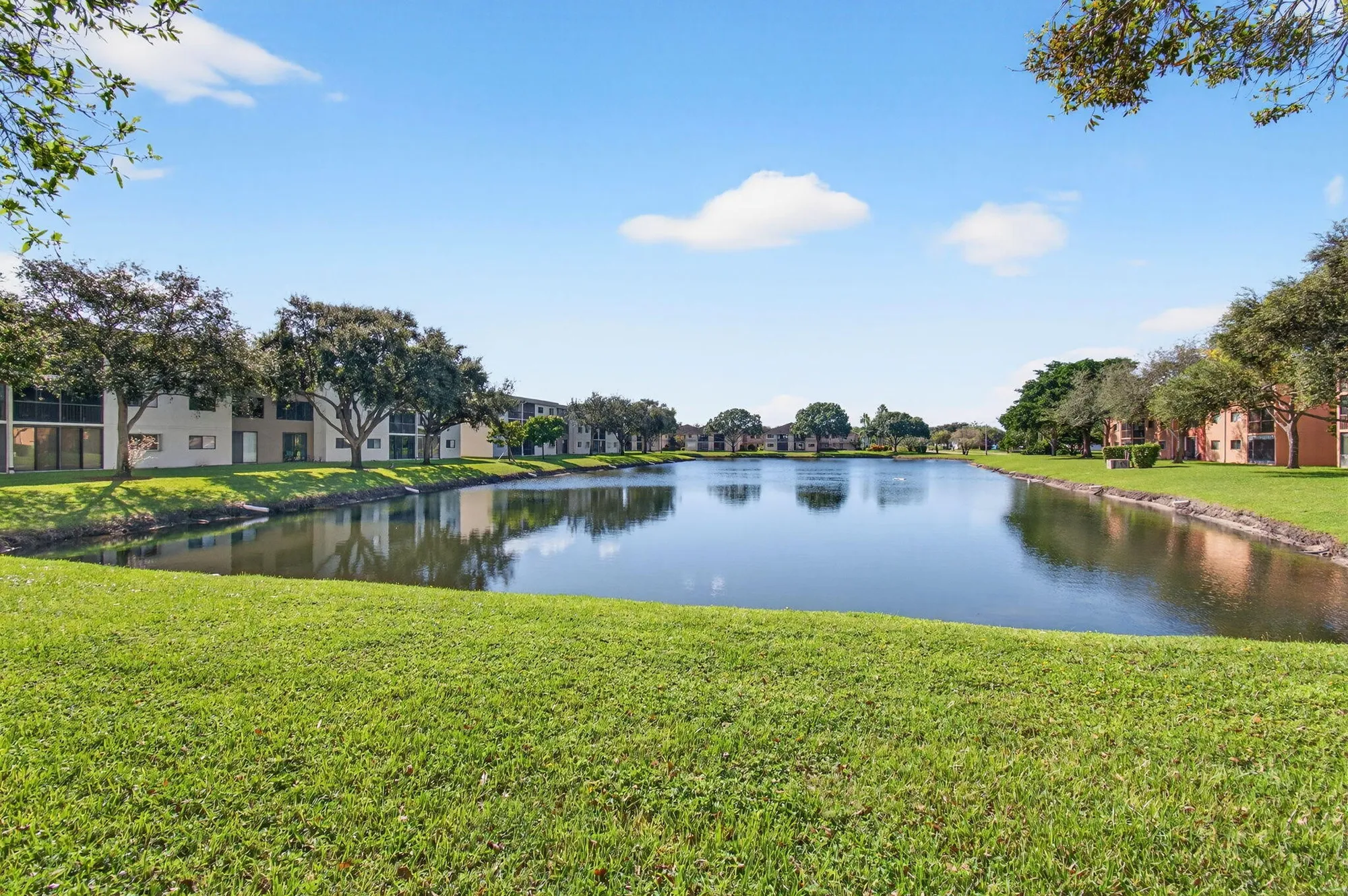 Property Slideshow image 61 of 114 | 5574 witney dr 109, Delray Beach, FL, 33484