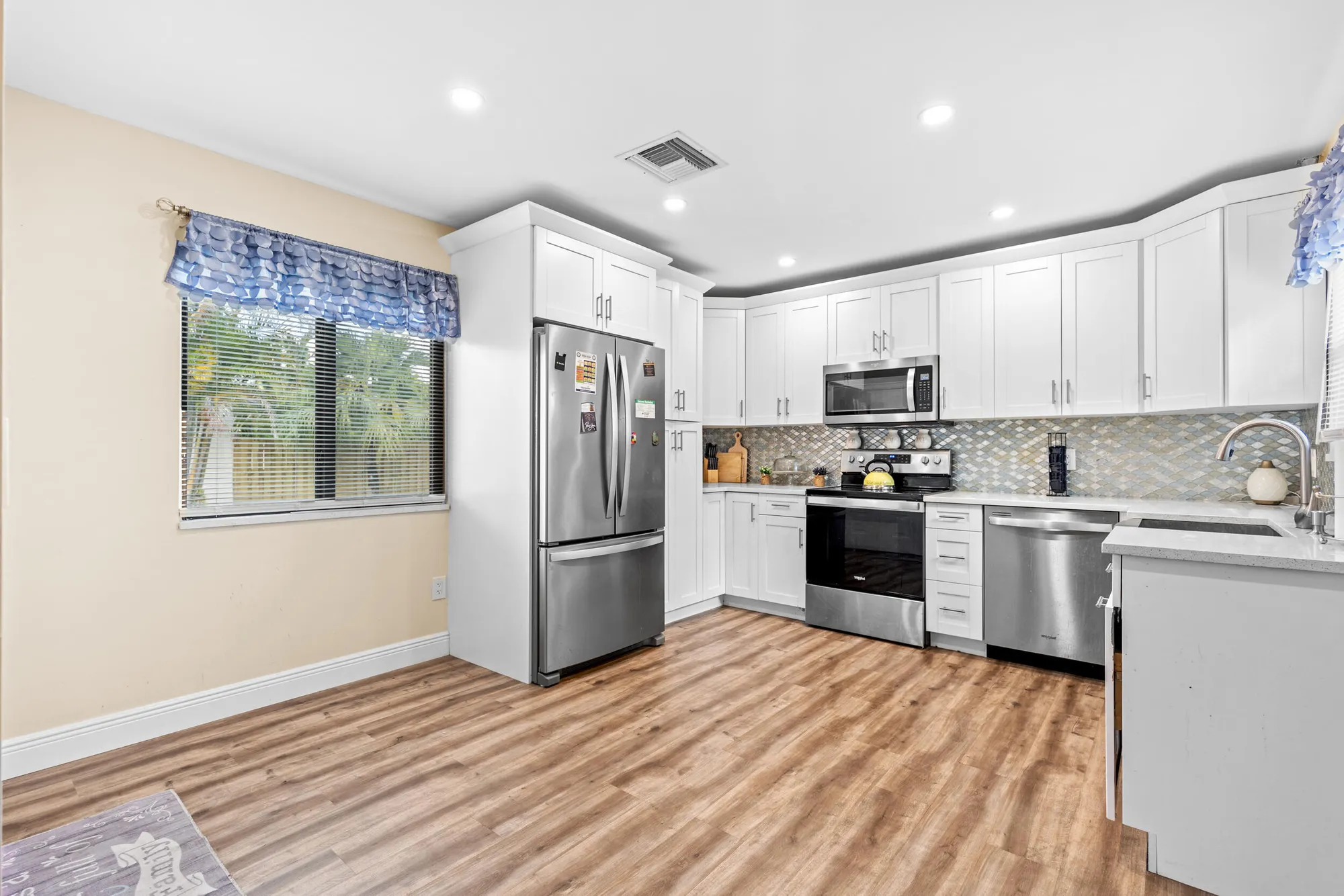 Property Slideshow image 12 of 40 | 2363 nw 13th ct, Delray Beach, FL, 33445