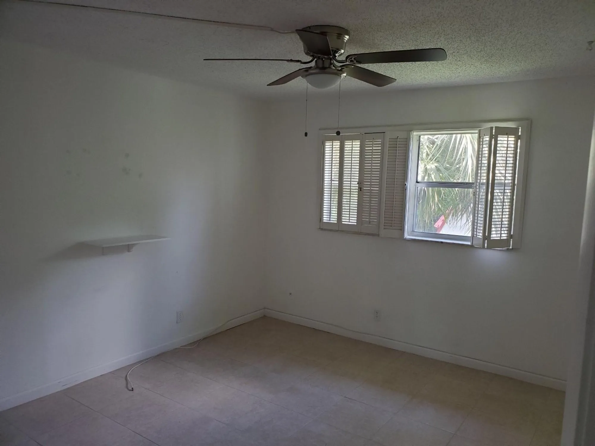 Property Slideshow image 9 of 14 | 235 lake dora dr # 235, West Palm Beach, FL, 33411
