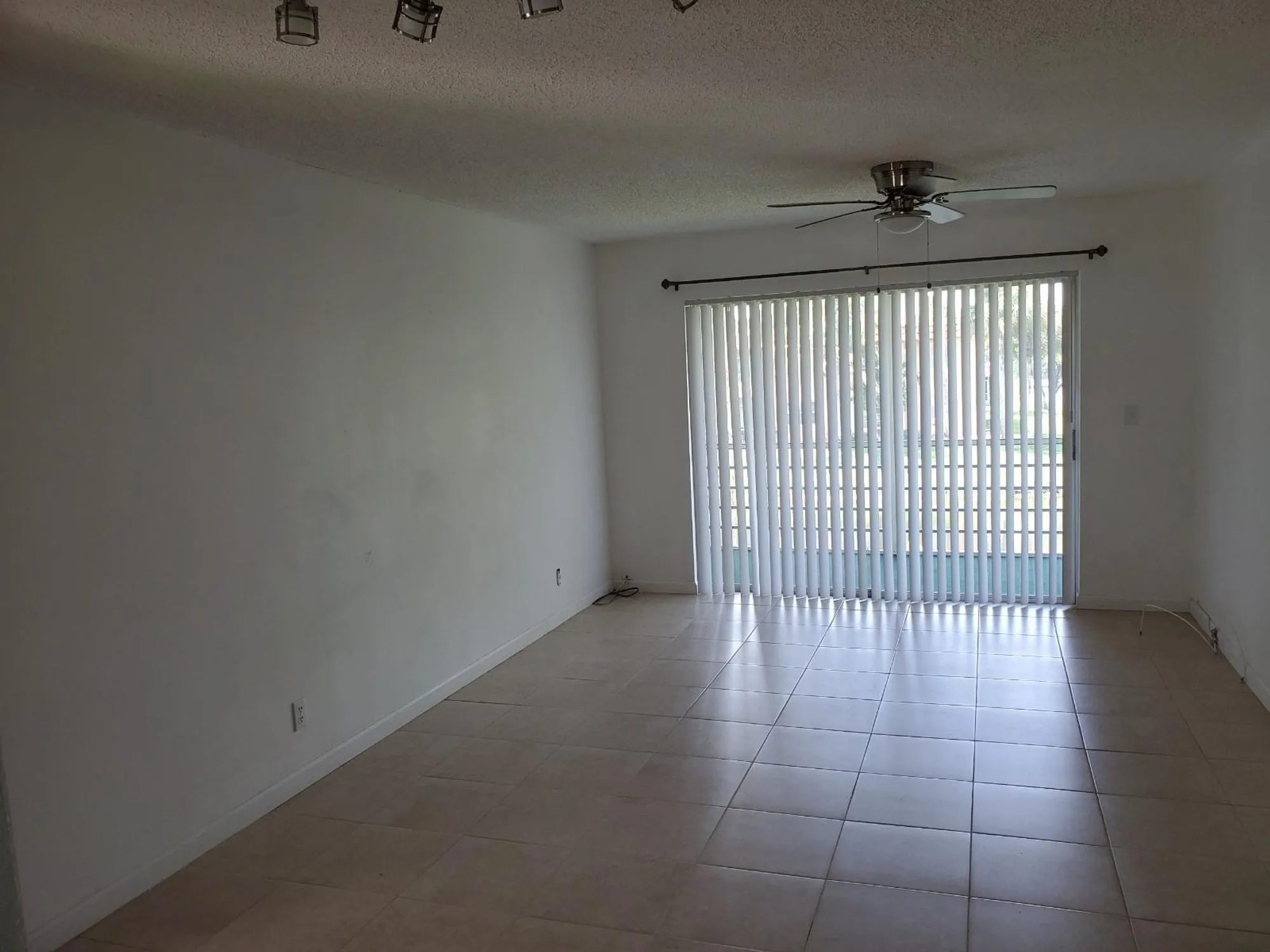 Property Slideshow image 14 of 14 | 235 lake dora dr # 235, West Palm Beach, FL, 33411