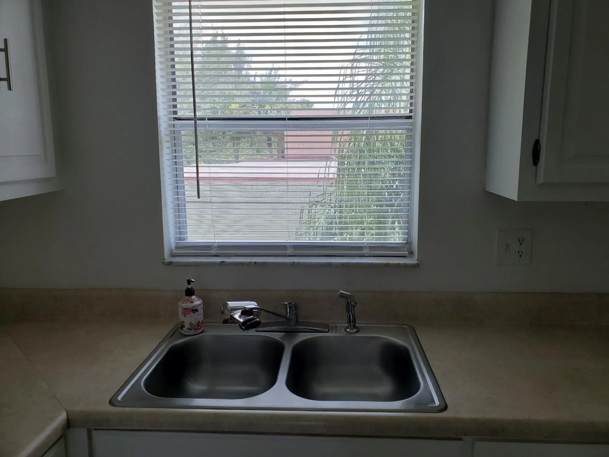 Property Slideshow image 3 of 14 | 235 lake dora dr # 235, West Palm Beach, FL, 33411