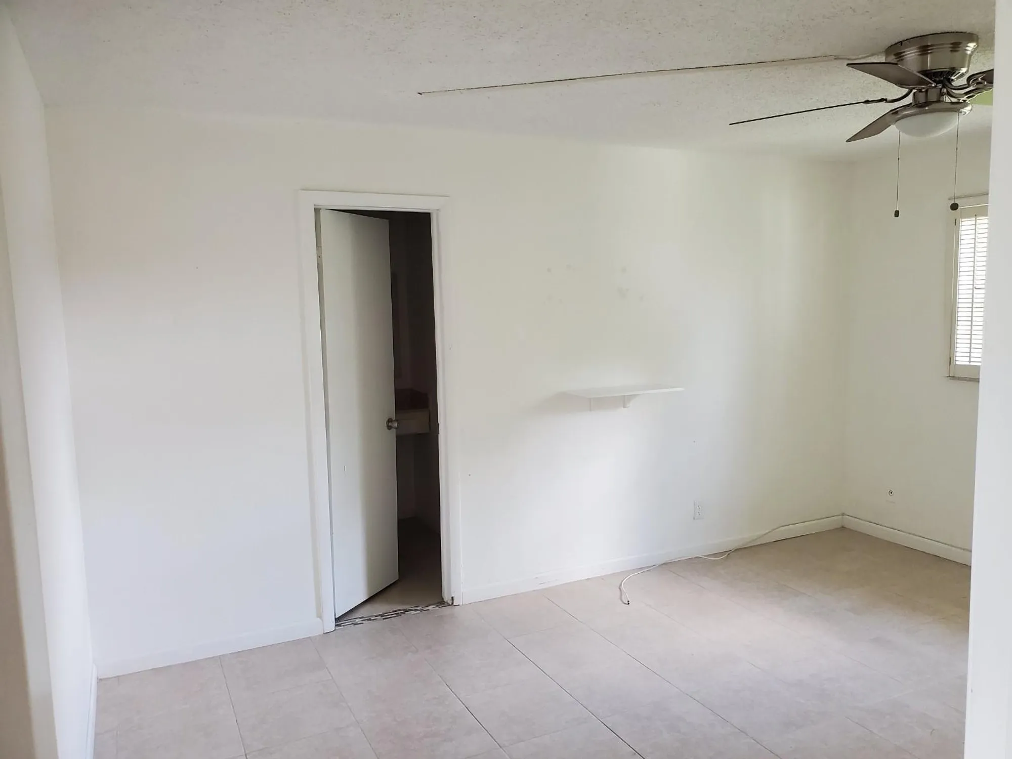 Property Slideshow image 6 of 14 | 235 lake dora dr # 235, West Palm Beach, FL, 33411