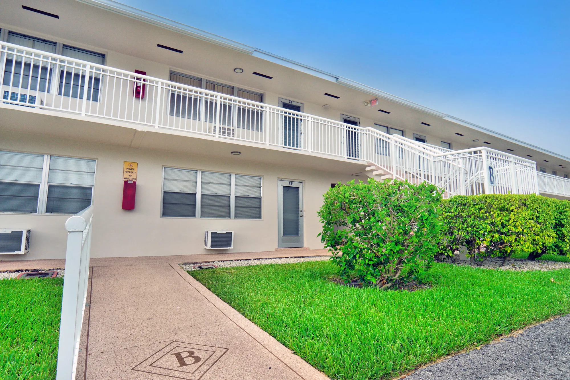Property Slideshow image 1 of 20 | 19 hastings b b, West Palm Beach, FL, 33417