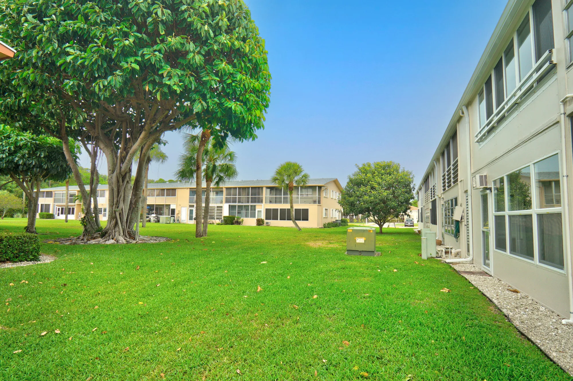 Property Slideshow image 18 of 20 | 19 hastings b b, West Palm Beach, FL, 33417