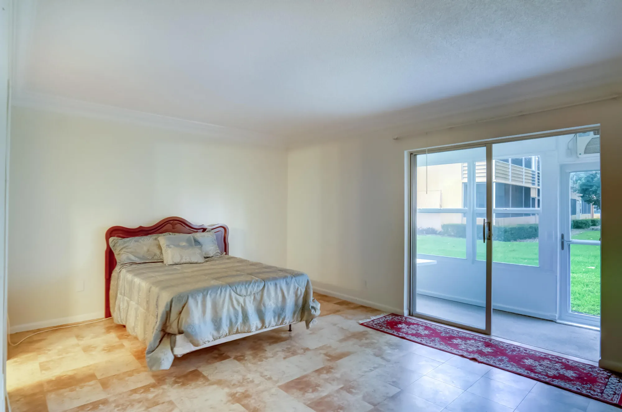 Property Slideshow image 8 of 20 | 19 hastings b b, West Palm Beach, FL, 33417