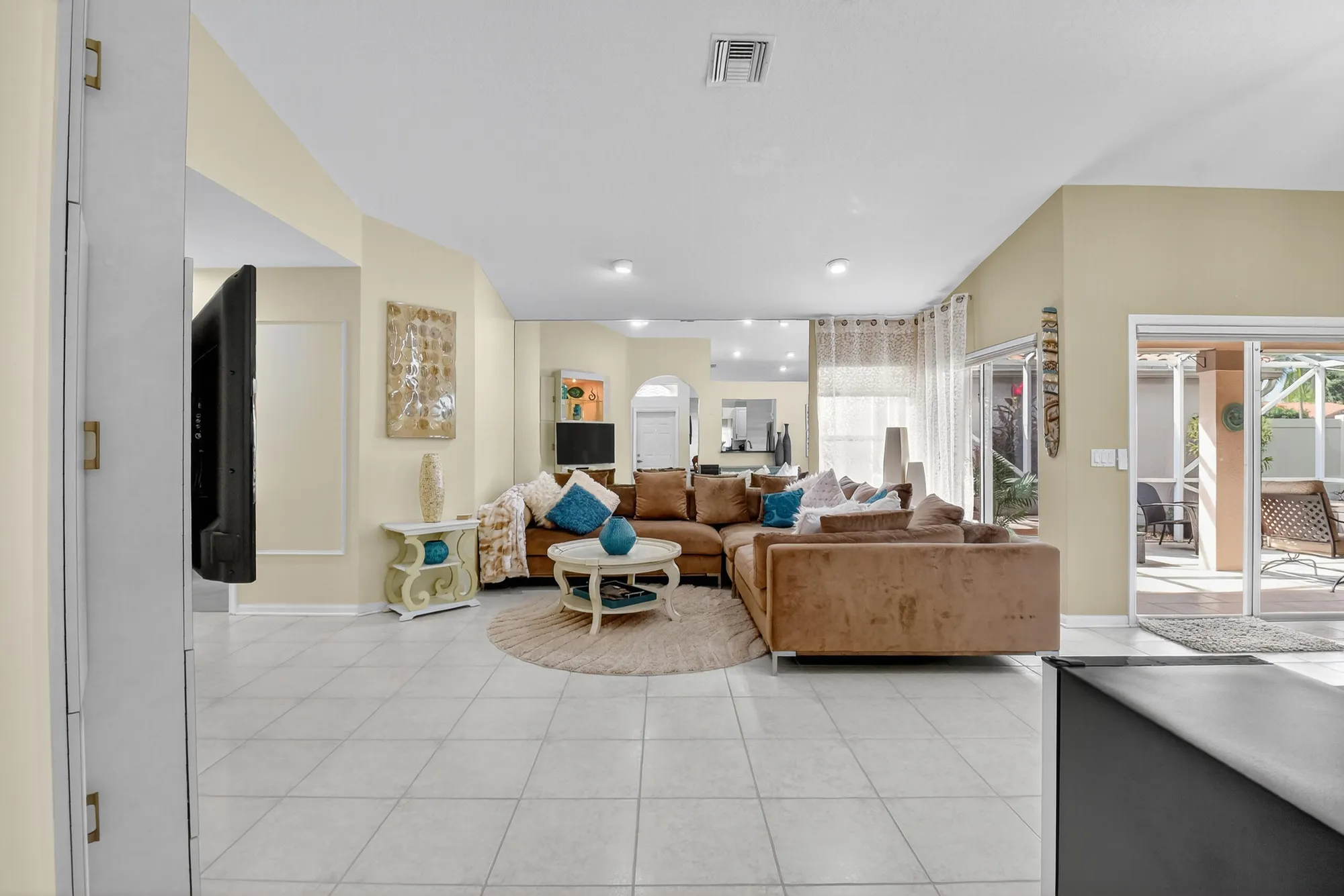 Property Slideshow image 7 of 63 | 7173 whitfield ave, Boynton Beach, FL, 33437