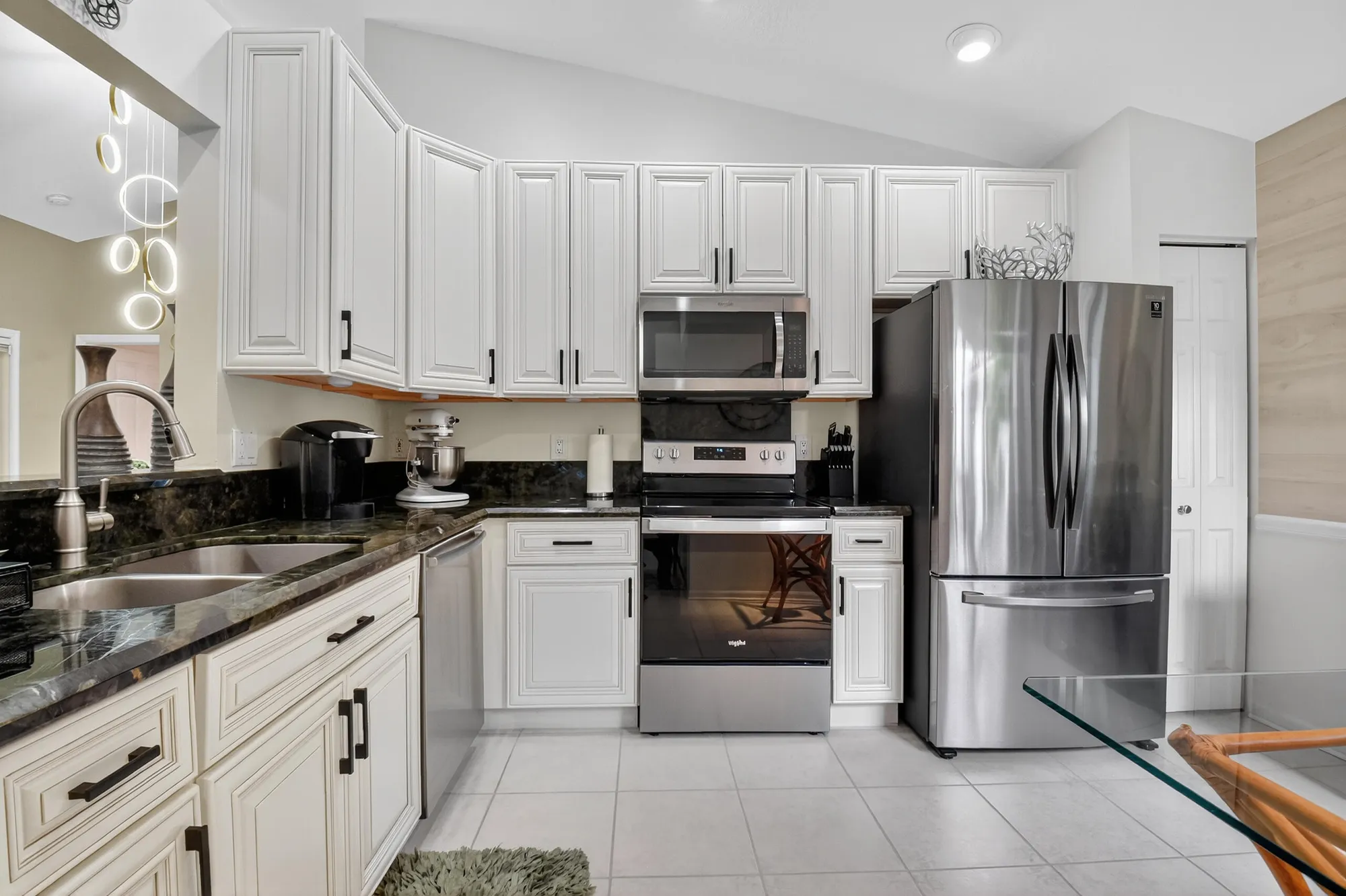 Property Slideshow image 9 of 63 | 7173 whitfield ave, Boynton Beach, FL, 33437