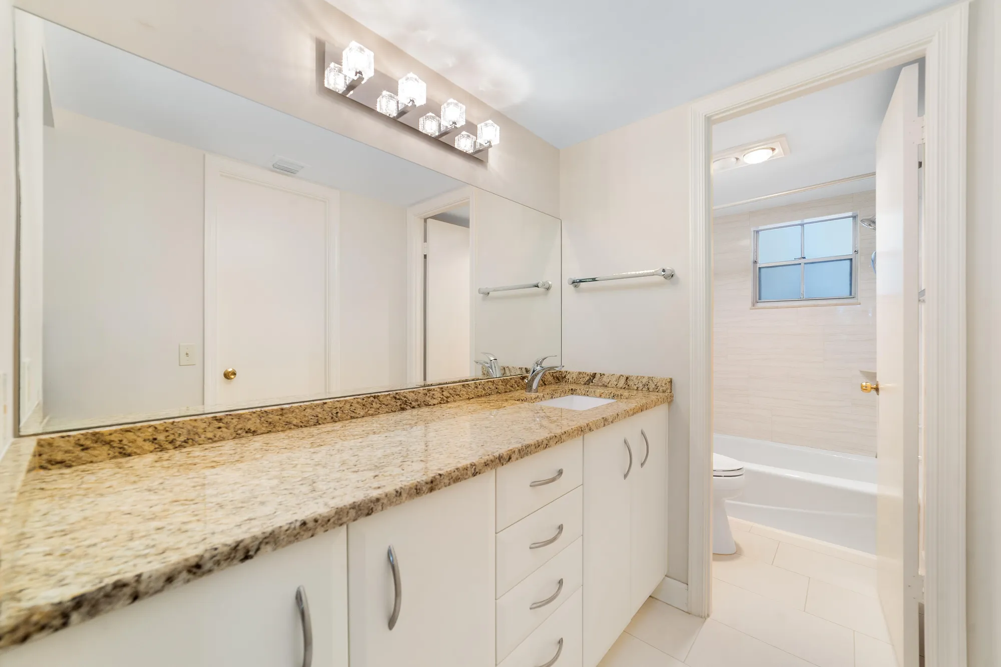 Property Slideshow image 10 of 28 | 1170 sugar sands blvd 407, Riviera Beach, FL, 33404