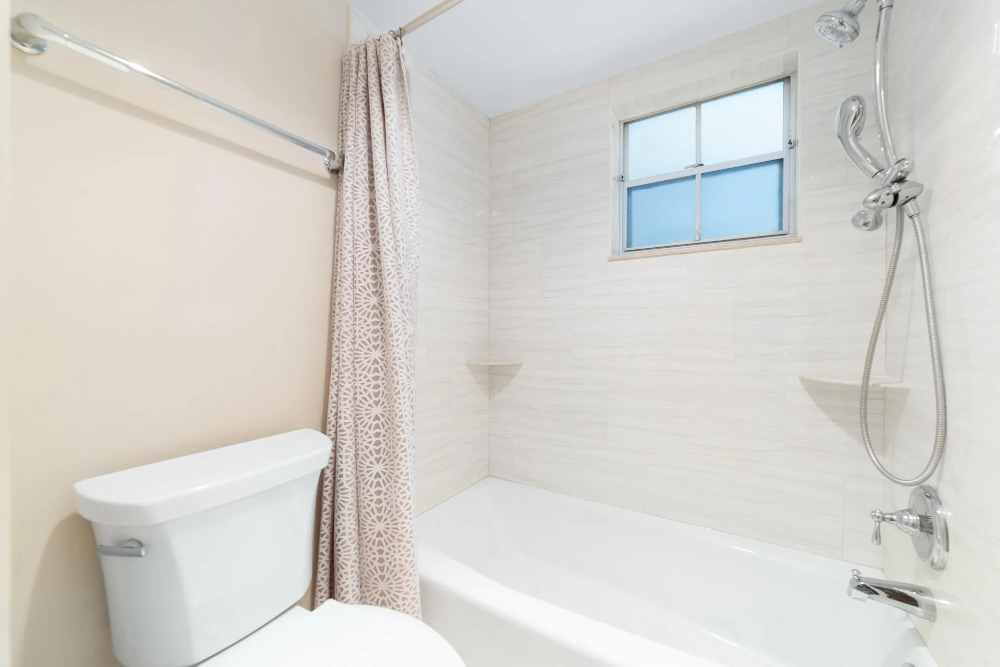 Property Slideshow image 11 of 28 | 1170 sugar sands blvd 407, Riviera Beach, FL, 33404