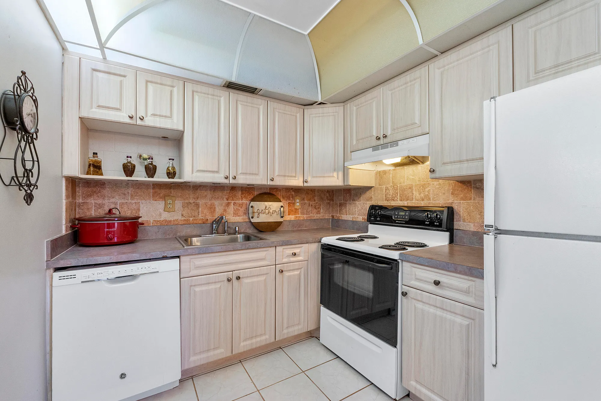 Property Slideshow image 12 of 45 | 157 flanders d, Delray Beach, FL, 33484
