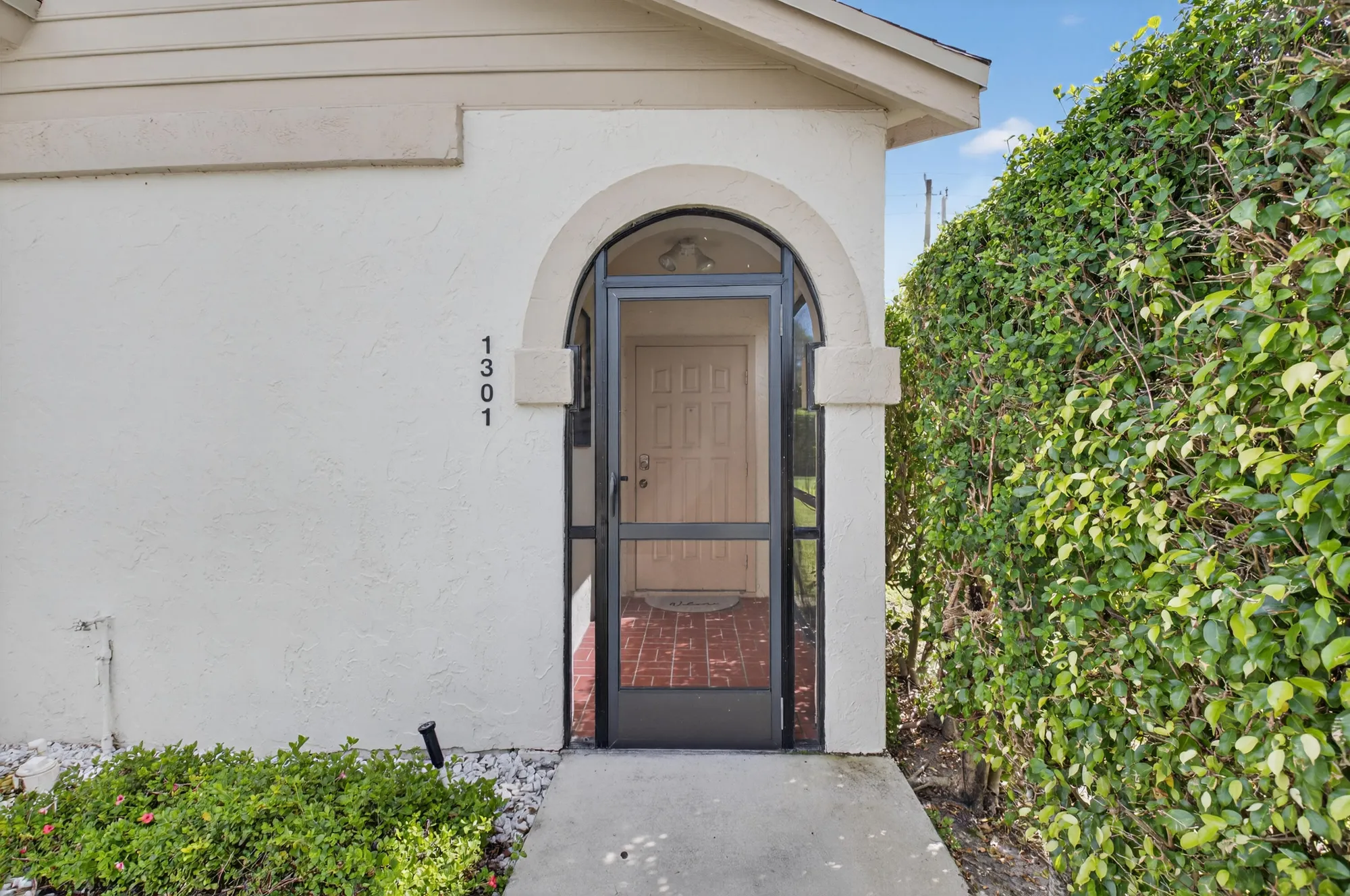 Property Slideshow image 31 of 54 | 1301 nw 23rd ln, Delray Beach, FL, 33445