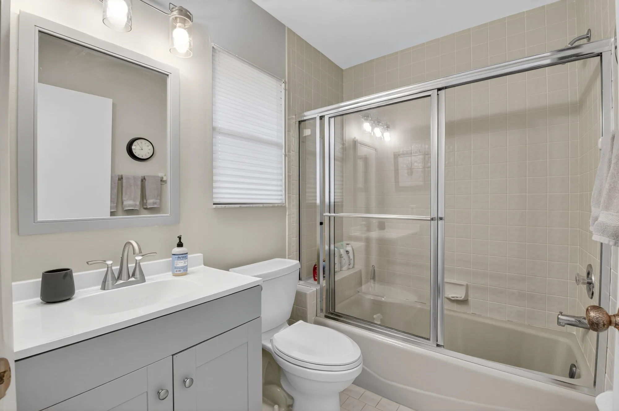 Property Slideshow image 24 of 54 | 1301 nw 23rd ln, Delray Beach, FL, 33445