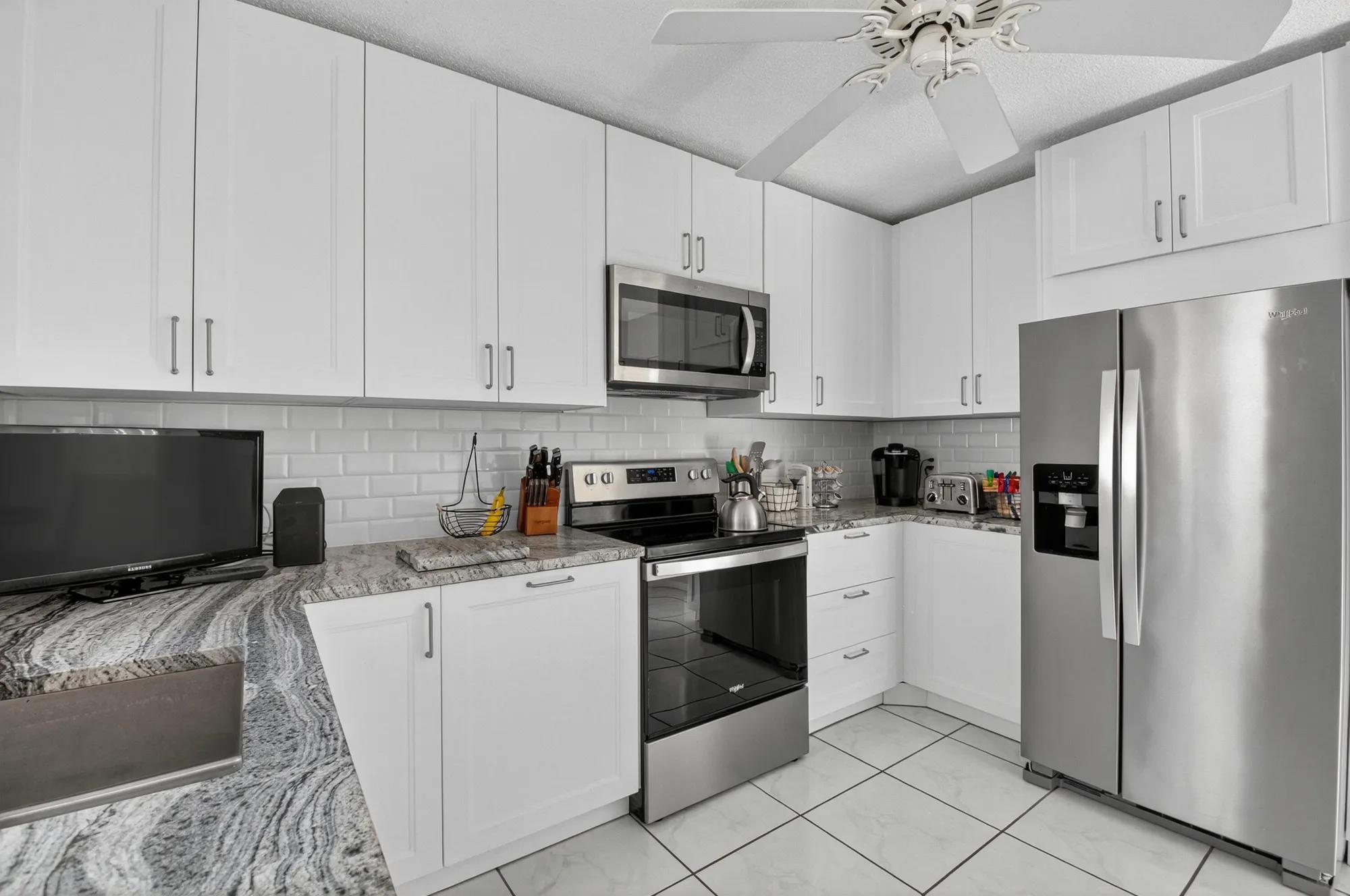 Property Slideshow image 4 of 54 | 1301 nw 23rd ln, Delray Beach, FL, 33445