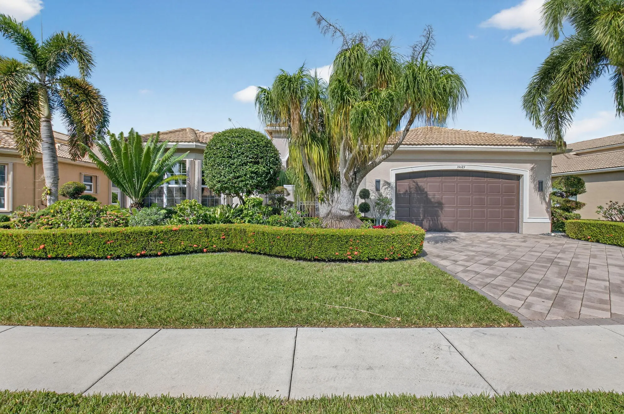 Property Slideshow image 2 of 58 | 10685 whitewind cir, Boynton Beach, FL, 33473