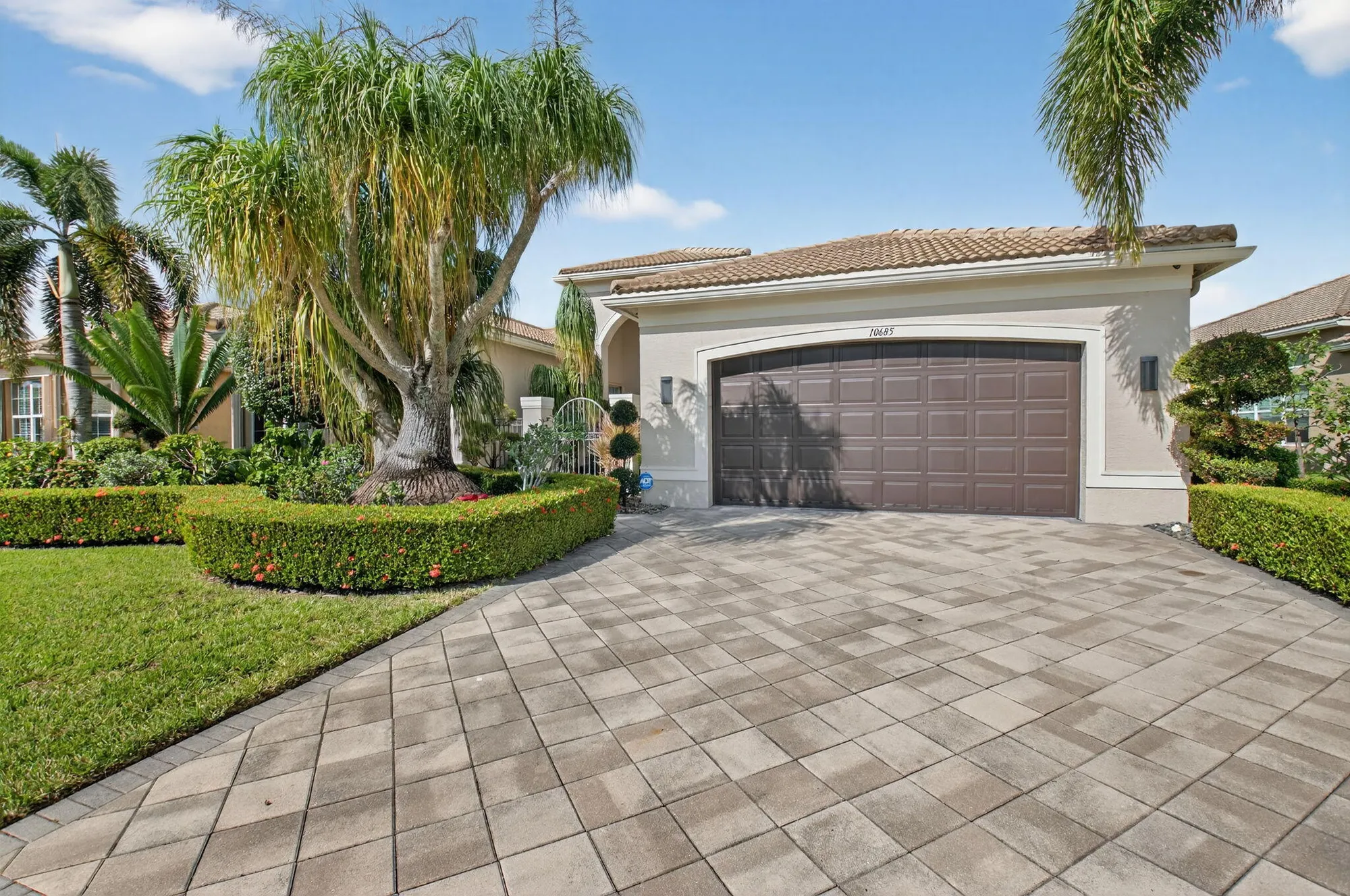 Property Slideshow image 44 of 58 | 10685 whitewind cir, Boynton Beach, FL, 33473