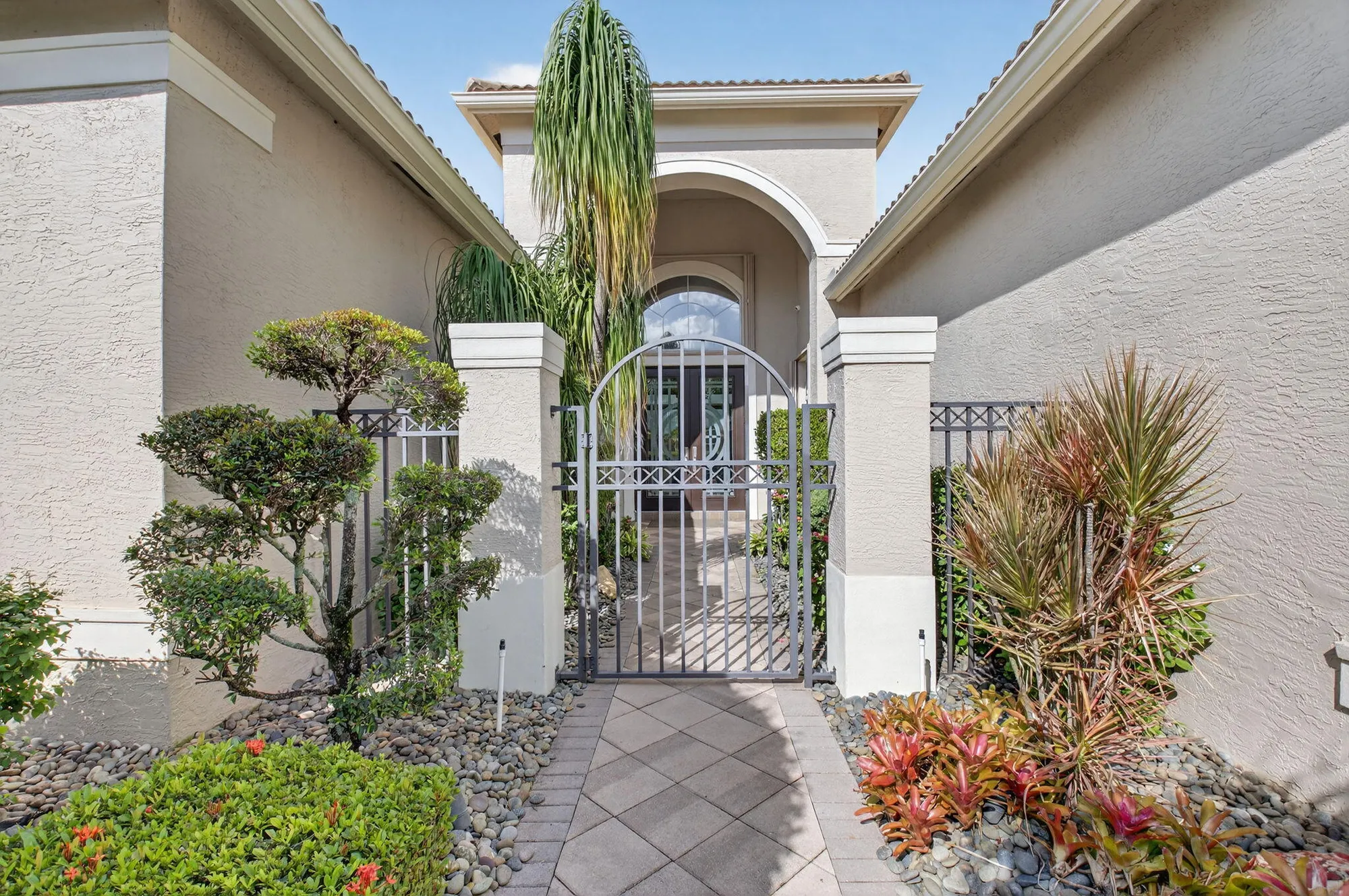 Property Slideshow image 3 of 58 | 10685 whitewind cir, Boynton Beach, FL, 33473