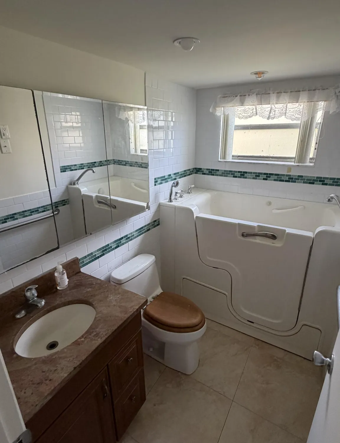 Property Slideshow image 8 of 20 | 157 saxony d, Delray Beach, FL, 33446