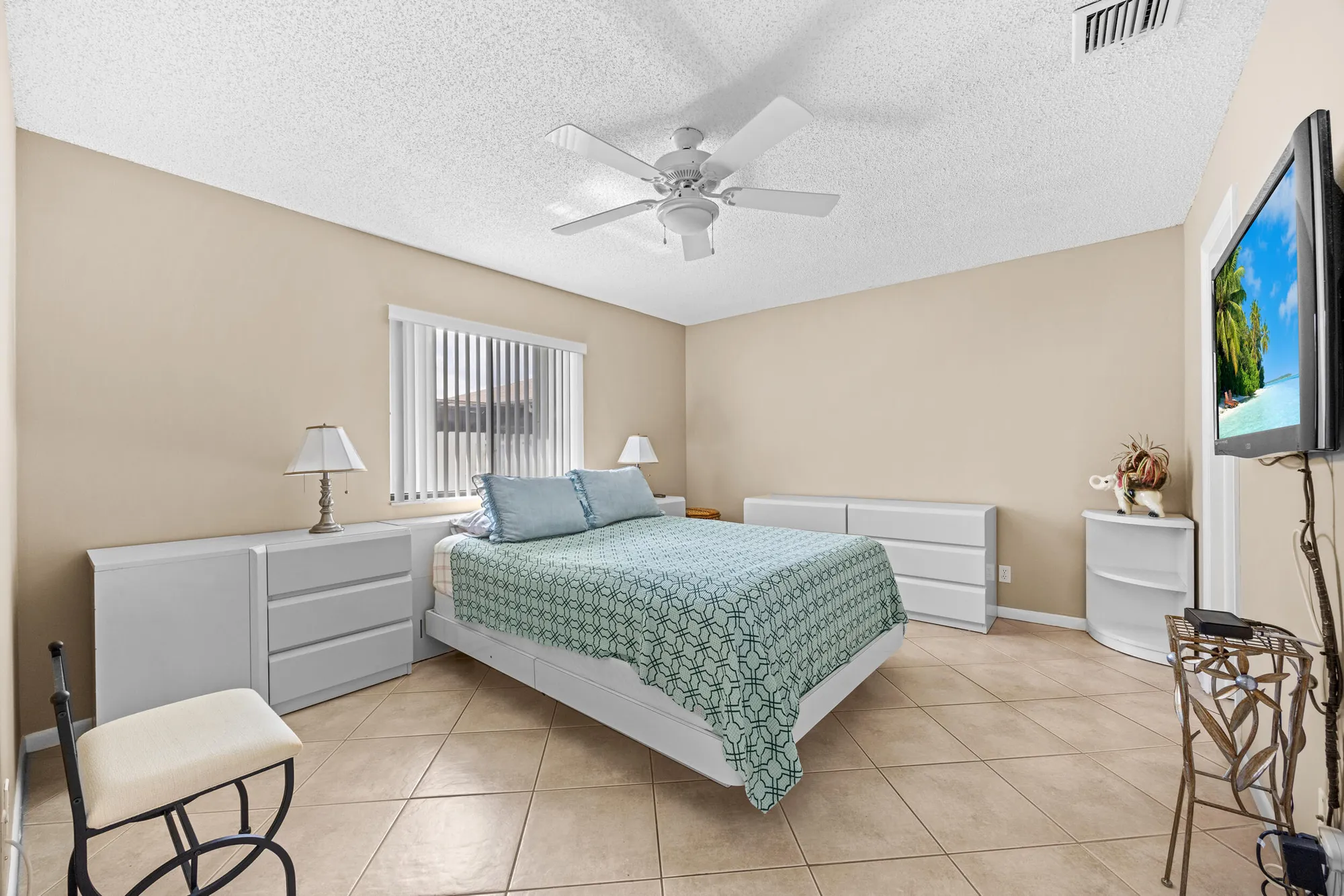Property Slideshow image 11 of 24 | 14842 wildflower ln, Delray Beach, FL, 33446