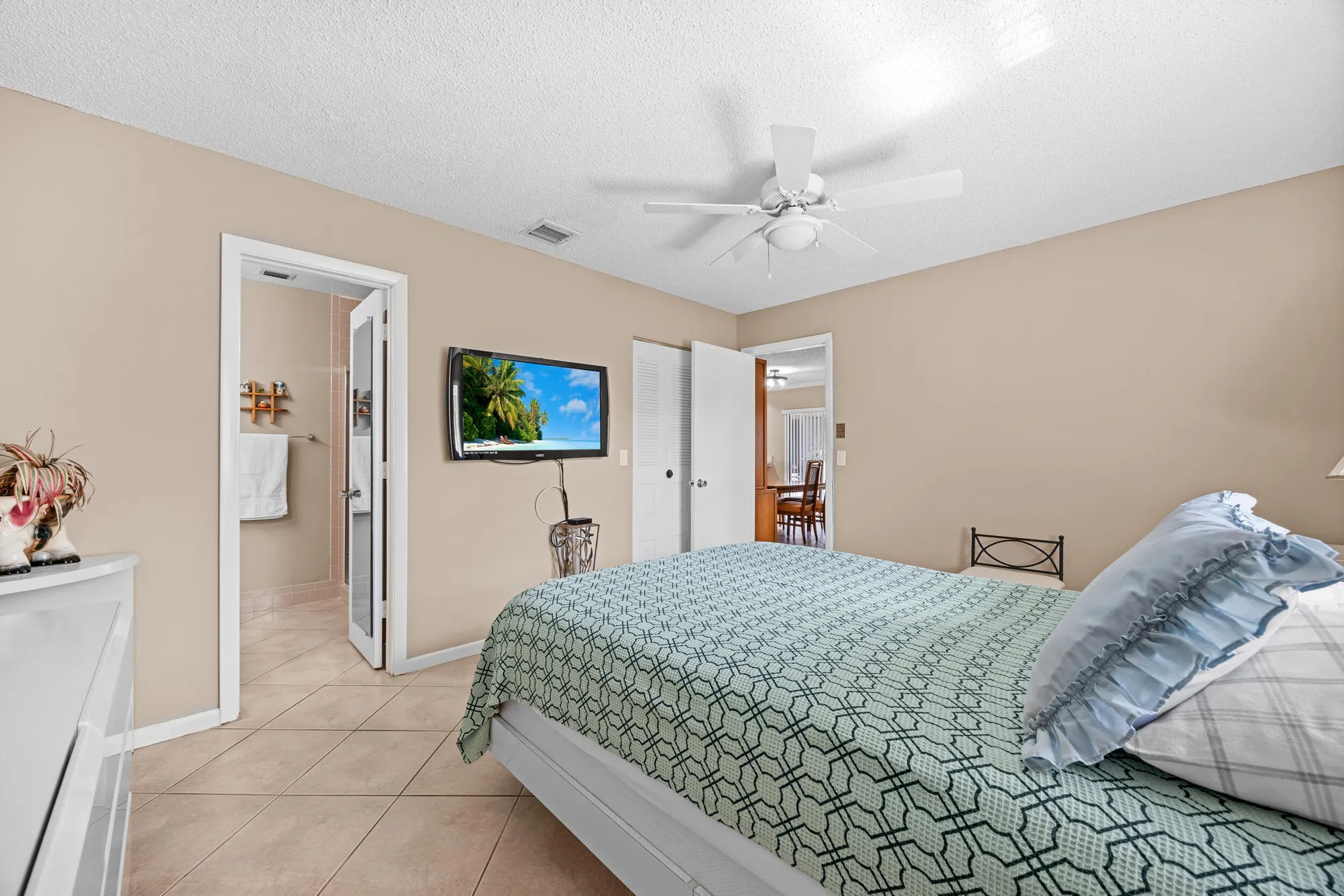 Property Slideshow image 12 of 24 | 14842 wildflower ln, Delray Beach, FL, 33446