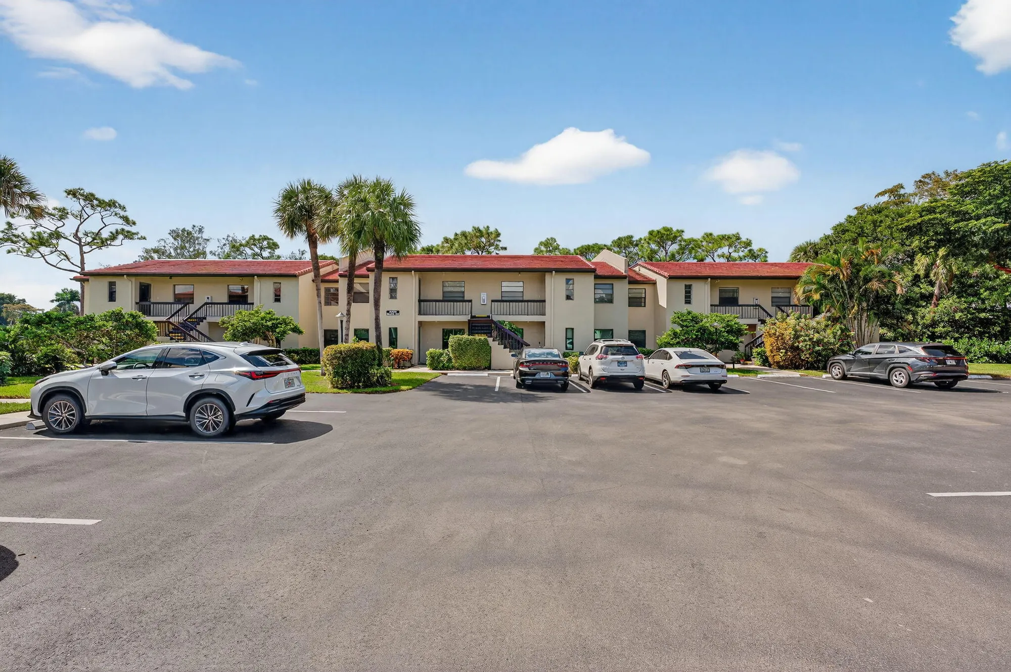 Property Slideshow image 33 of 56 | 8450 casa del lago j, Boca Raton, FL, 33433