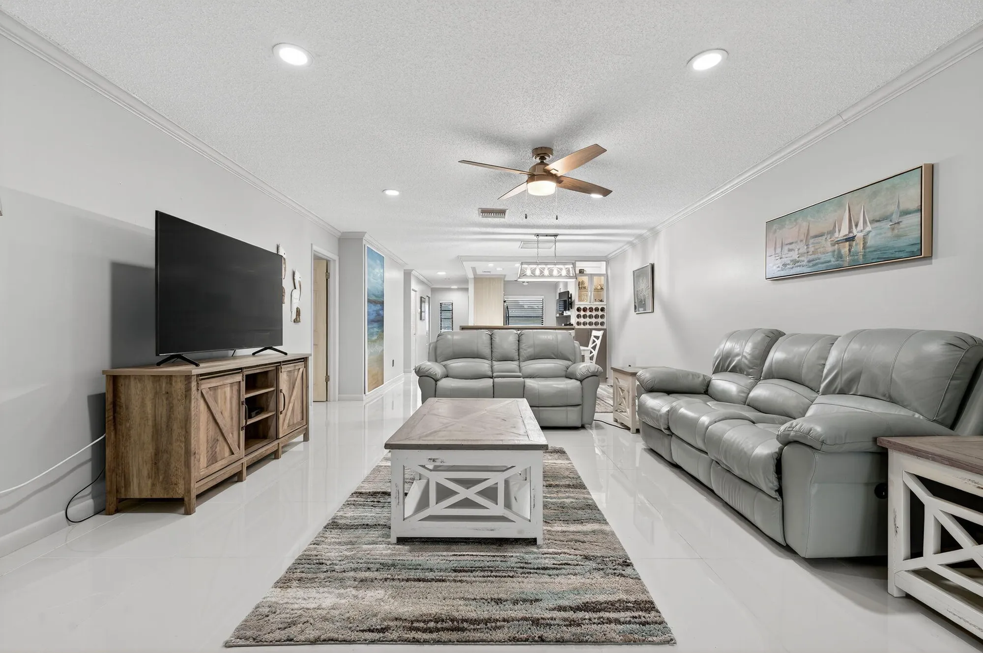 Property Slideshow image 13 of 56 | 8450 casa del lago j, Boca Raton, FL, 33433