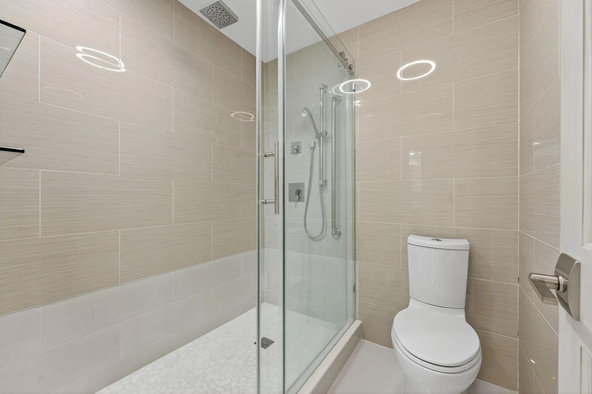 Property Slideshow image 23 of 56 | 8450 casa del lago j, Boca Raton, FL, 33433