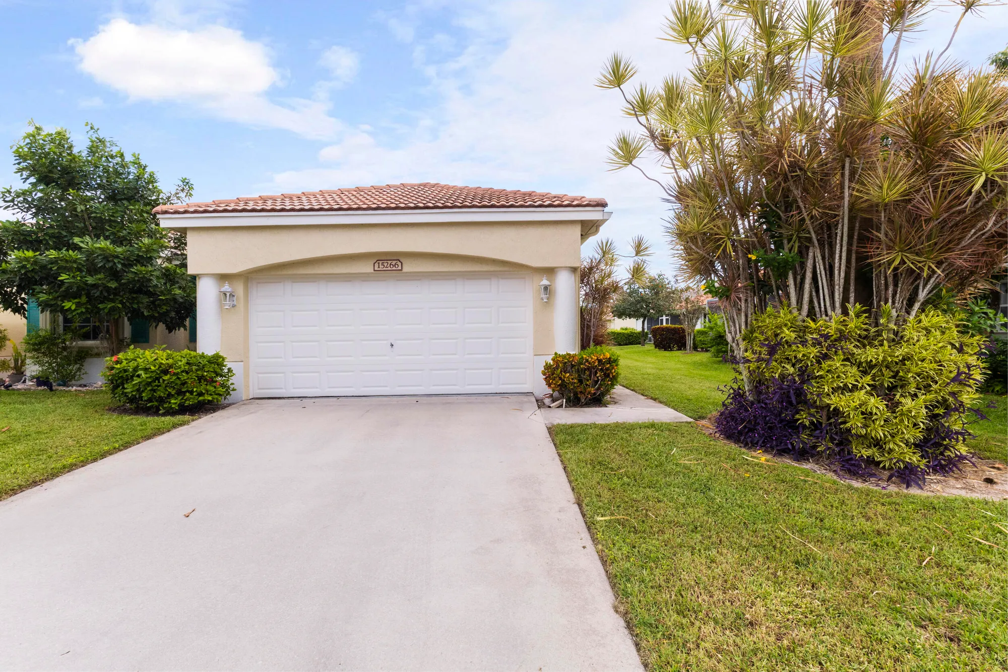 Property Slideshow image 2 of 25 | 15266 lake wildflower rd, Delray Beach, FL, 33484