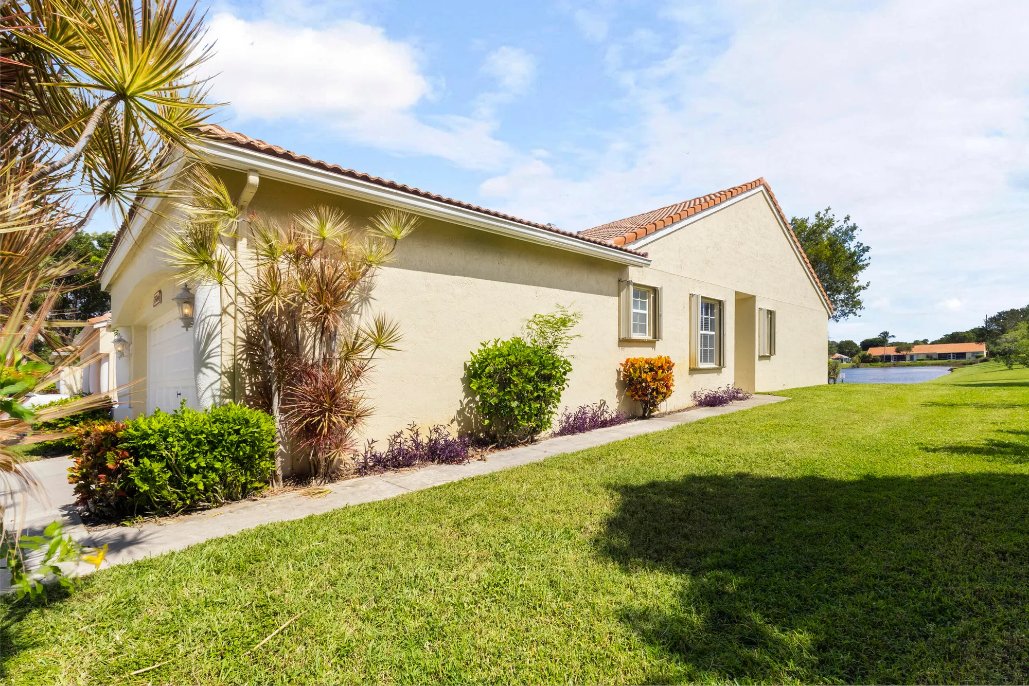 Property Slideshow image 3 of 25 | 15266 lake wildflower rd, Delray Beach, FL, 33484