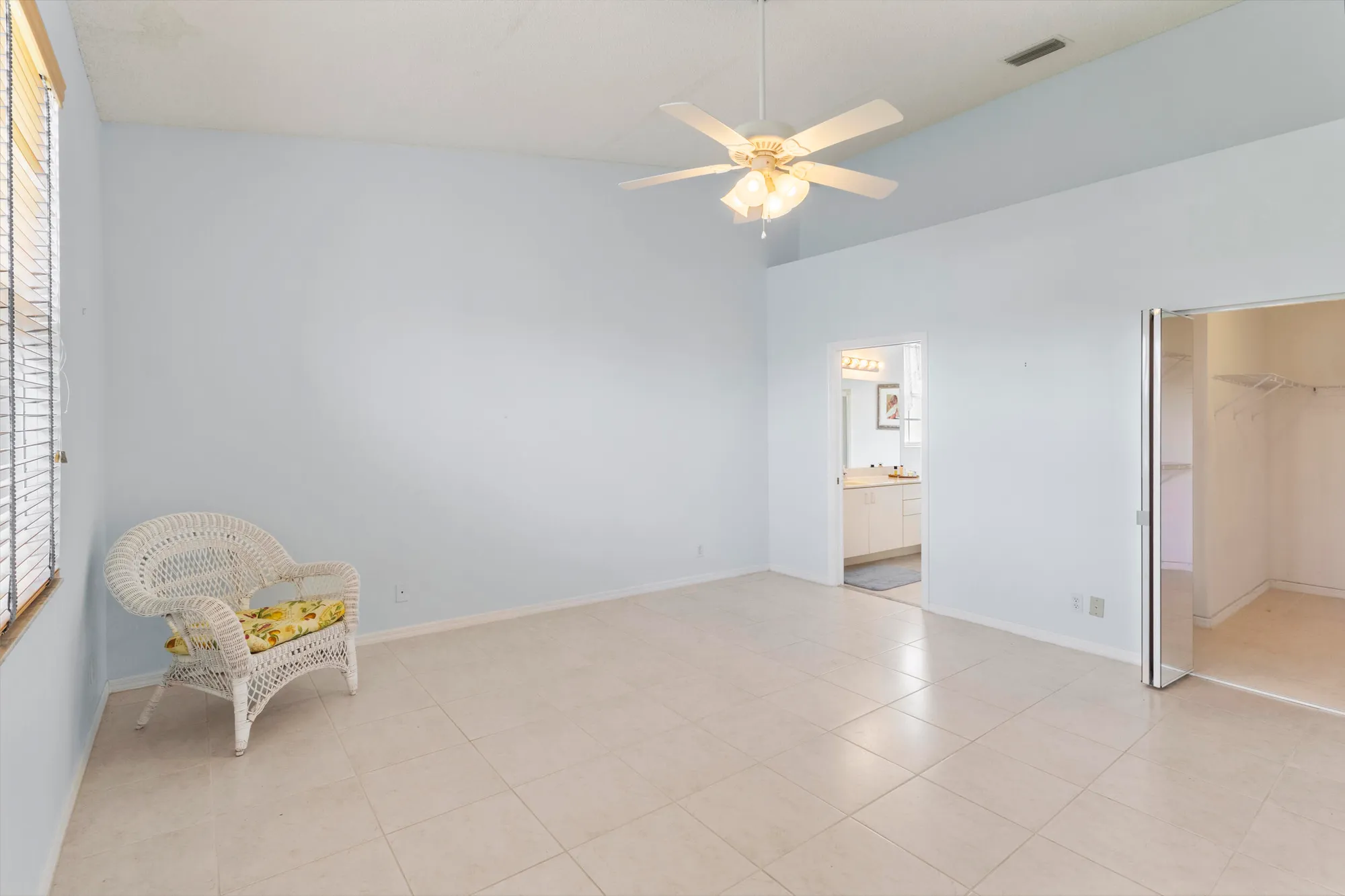 Property Slideshow image 12 of 25 | 15266 lake wildflower rd, Delray Beach, FL, 33484