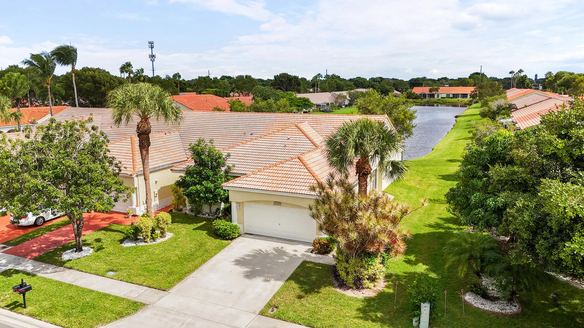 Property Slideshow image 1 of 25 | 15266 lake wildflower rd, Delray Beach, FL, 33484