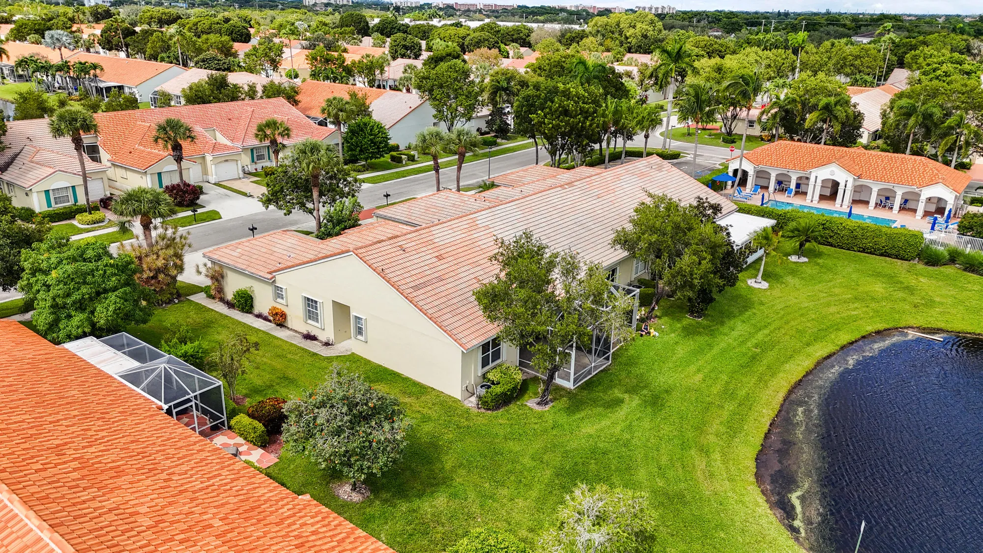 Property Slideshow image 17 of 25 | 15266 lake wildflower rd, Delray Beach, FL, 33484