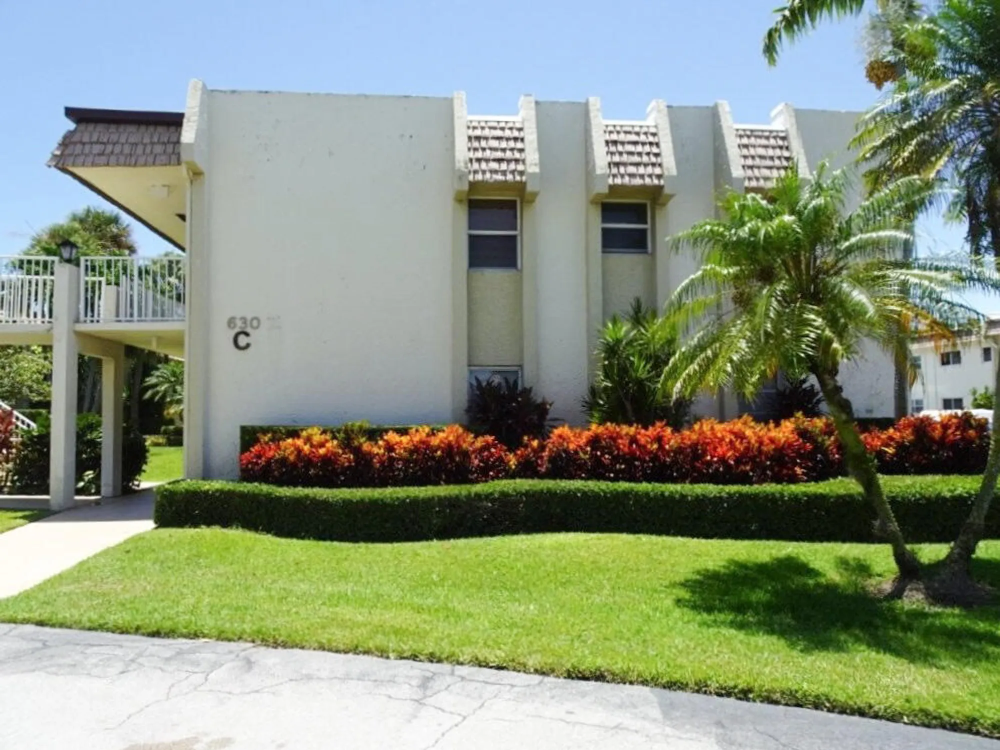 Property Slideshow image 1 of 14 | 630 snug harbor dr c6, Boynton Beach, FL, 33435