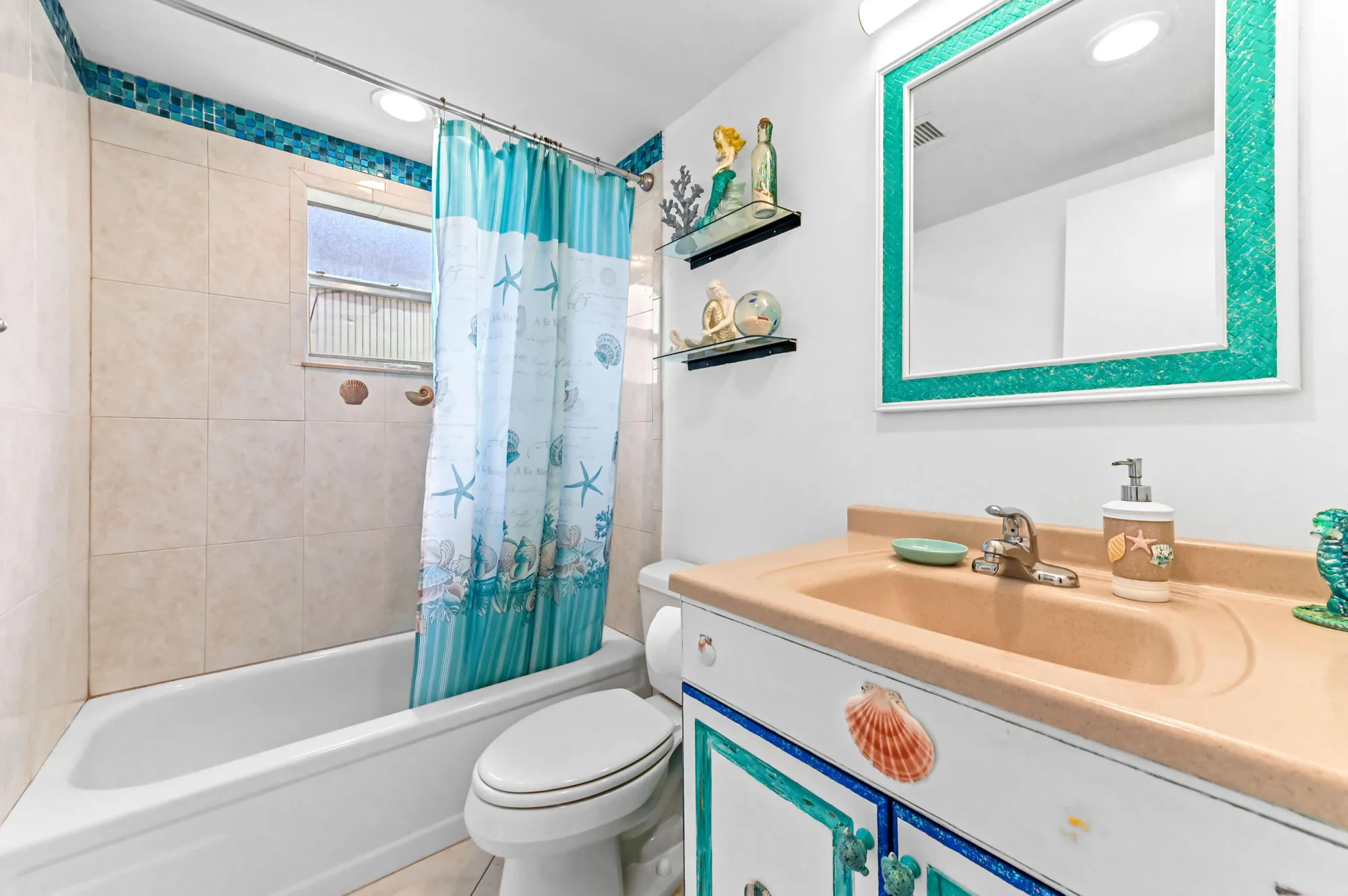 Property Slideshow image 18 of 42 | 98 flanders c, Delray Beach, FL, 33484